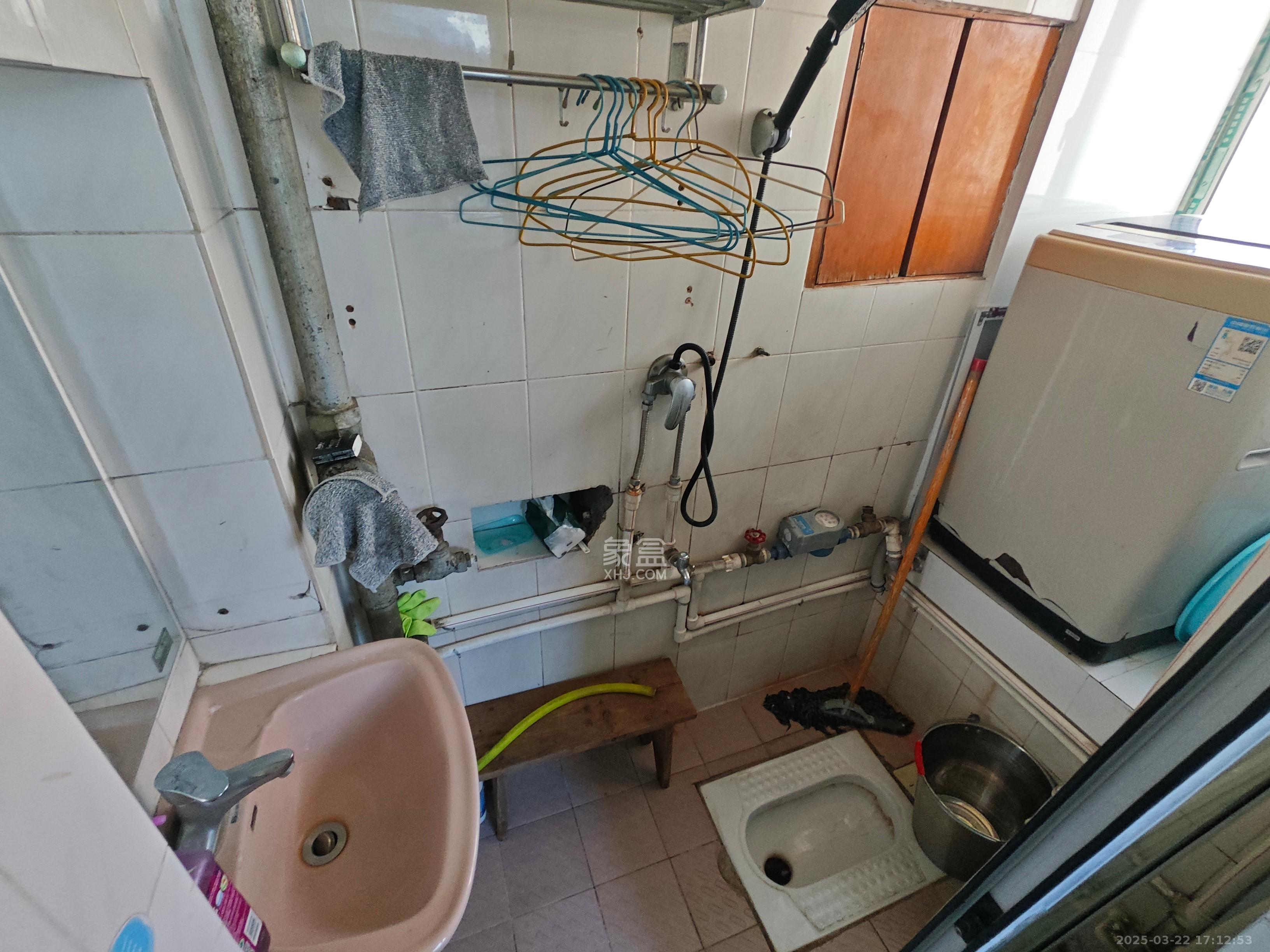 省新华印刷一厂宿舍区 3室1厅1卫 1700.0元/月 省新华印刷一厂宿舍区 3室1厅1卫 1700.0元/月室内图