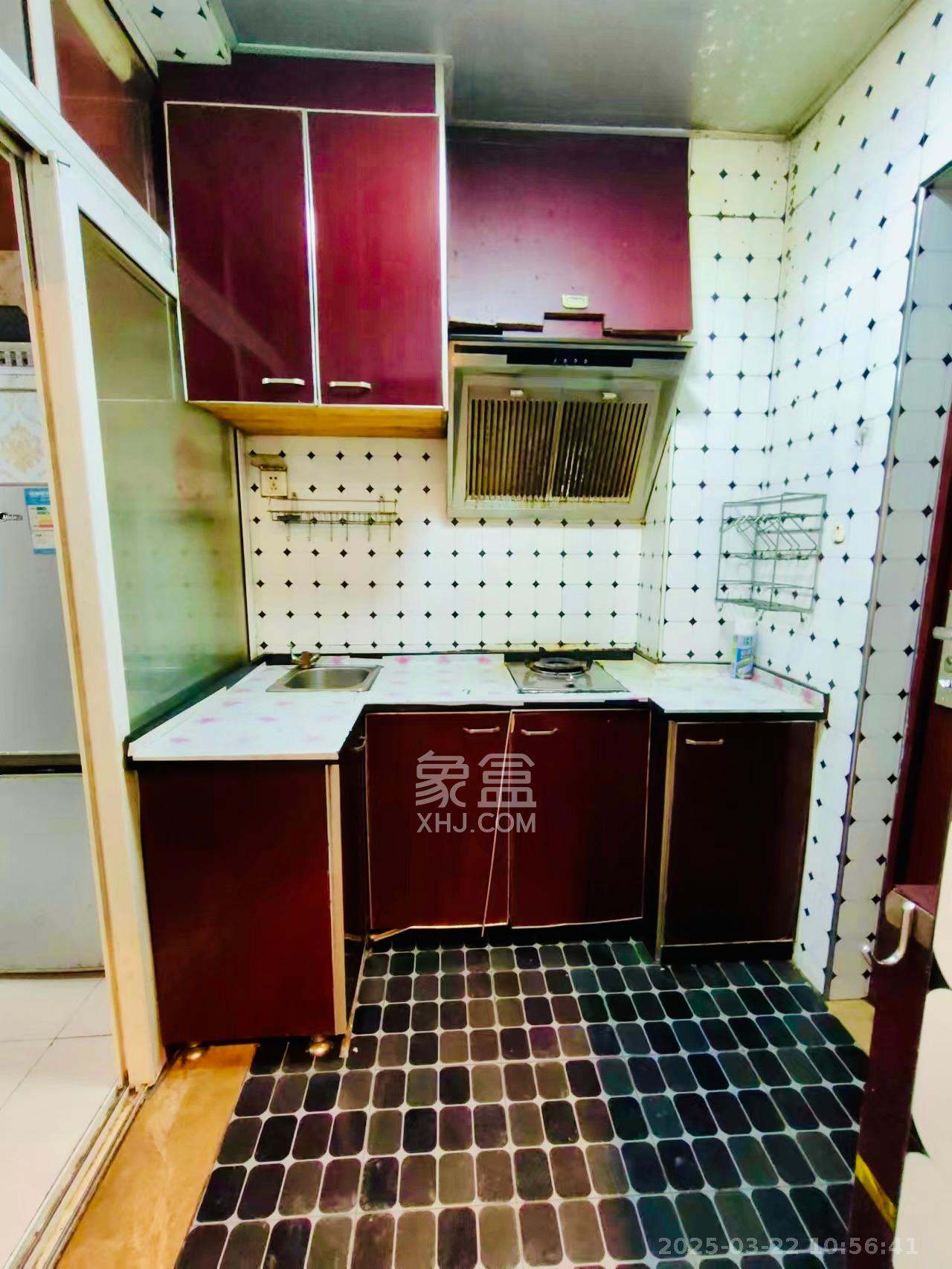 蝴蝶谷  2室1厅1卫    1000.0元/月室内图