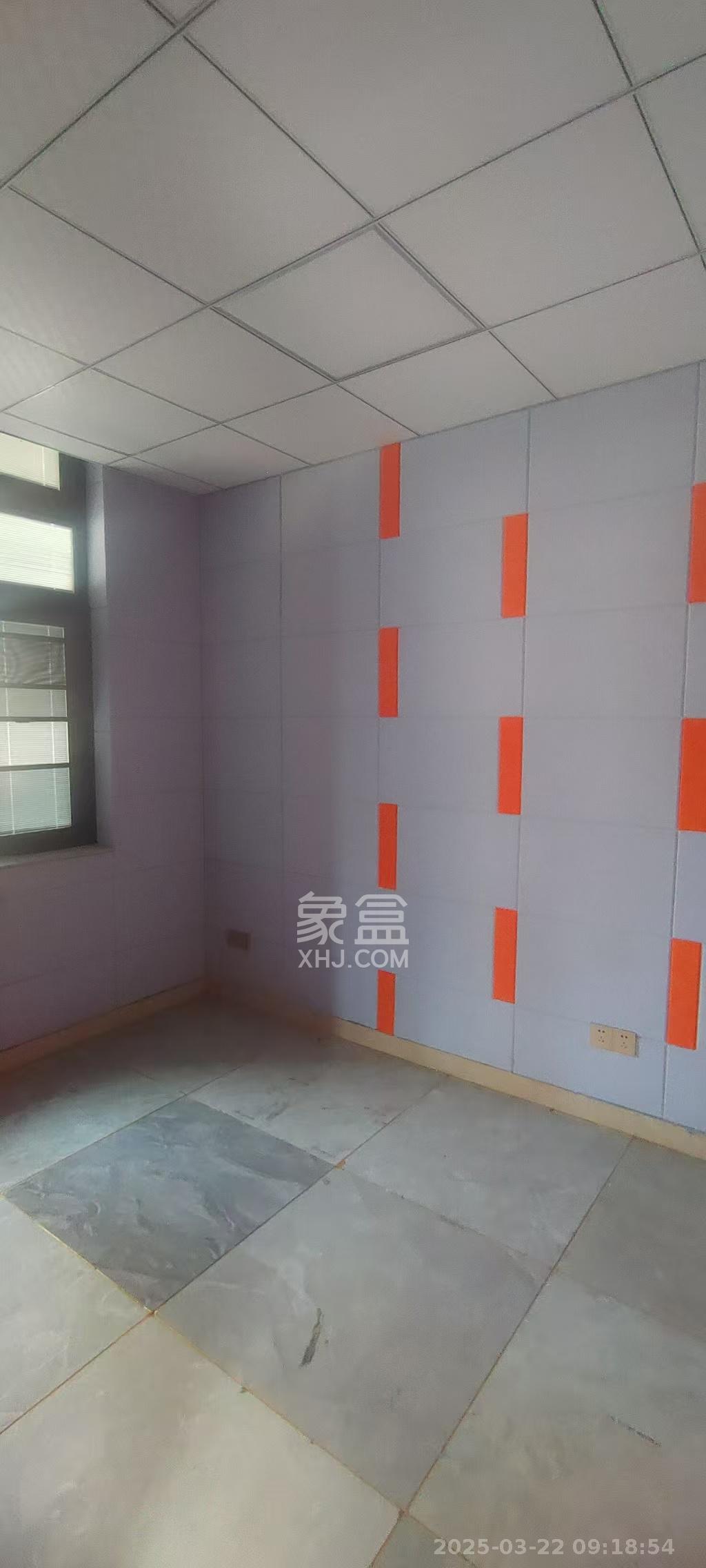 恒大御景半岛  3室2厅2卫   2400.00元/月室内图
