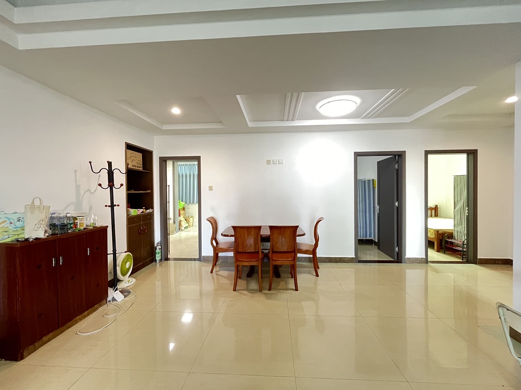 亚洲豪苑北区 3室2厅2卫 3800.0元/月 亚洲豪苑北区 3室2厅2卫 3800.0元/月室内图