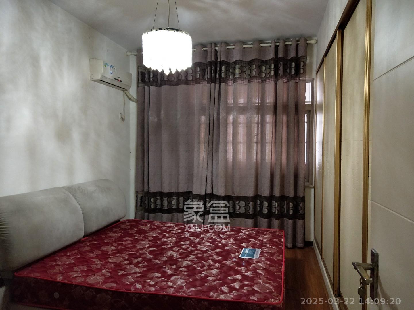 楚天中苑  3室2厅2卫    2200.0元/月 楚天中苑  3室2厅2卫    2200.0元/月室内图