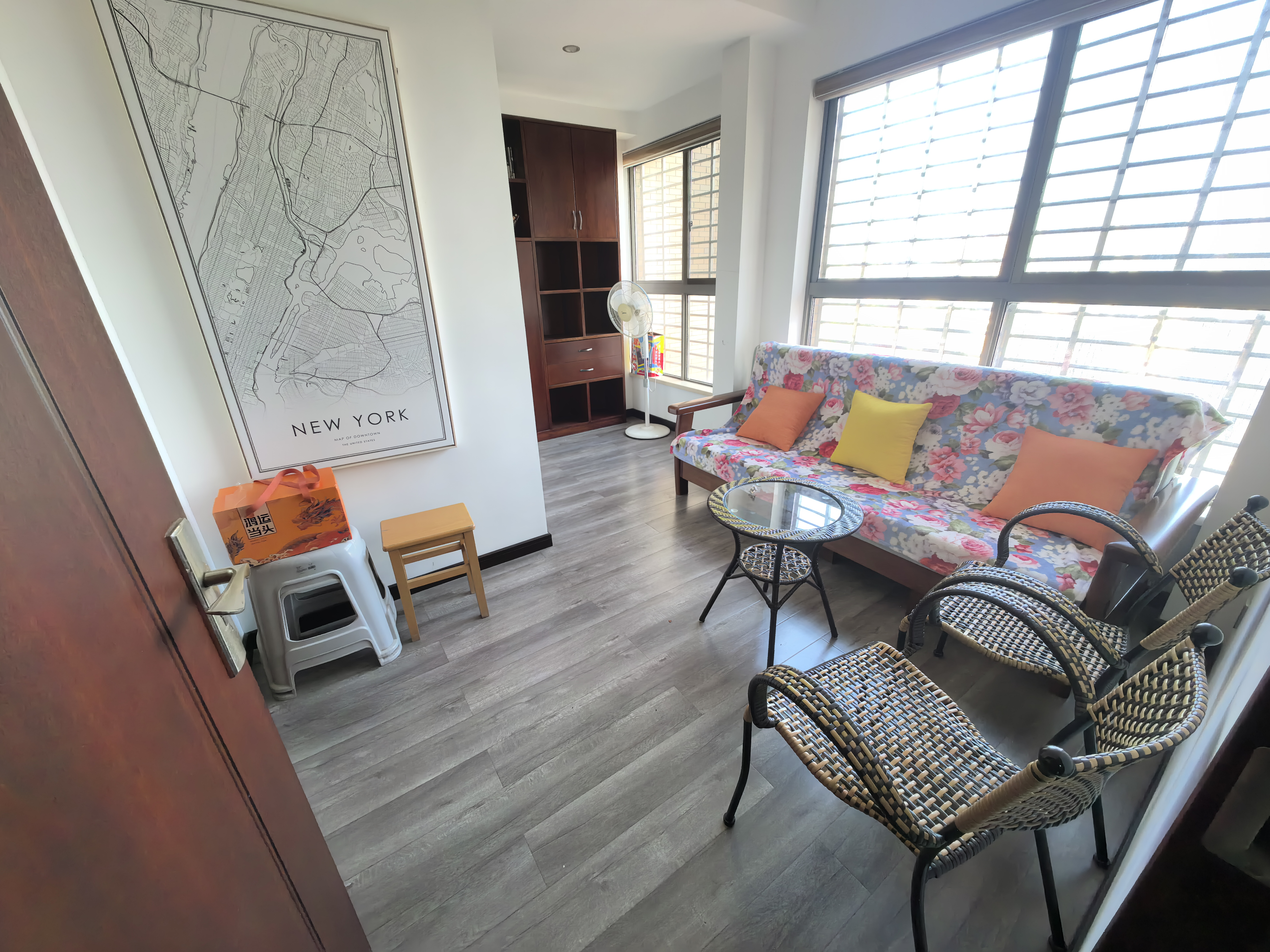 凯风珑城 4室2厅2卫 75.0万 凯风珑城 4室2厅2卫 75.0万室内图