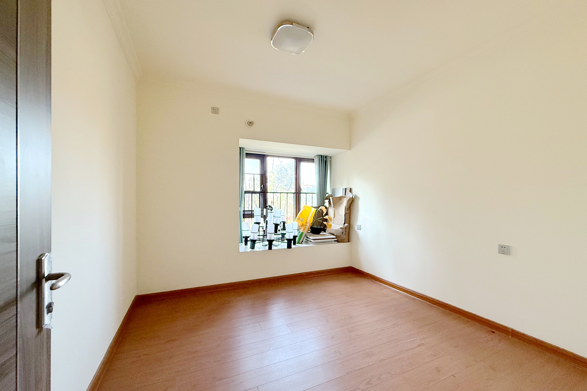 碧桂园高尔夫花园  4室2厅2卫    112.0万 碧桂园高尔夫花园  4室2厅2卫    112.0万卧室