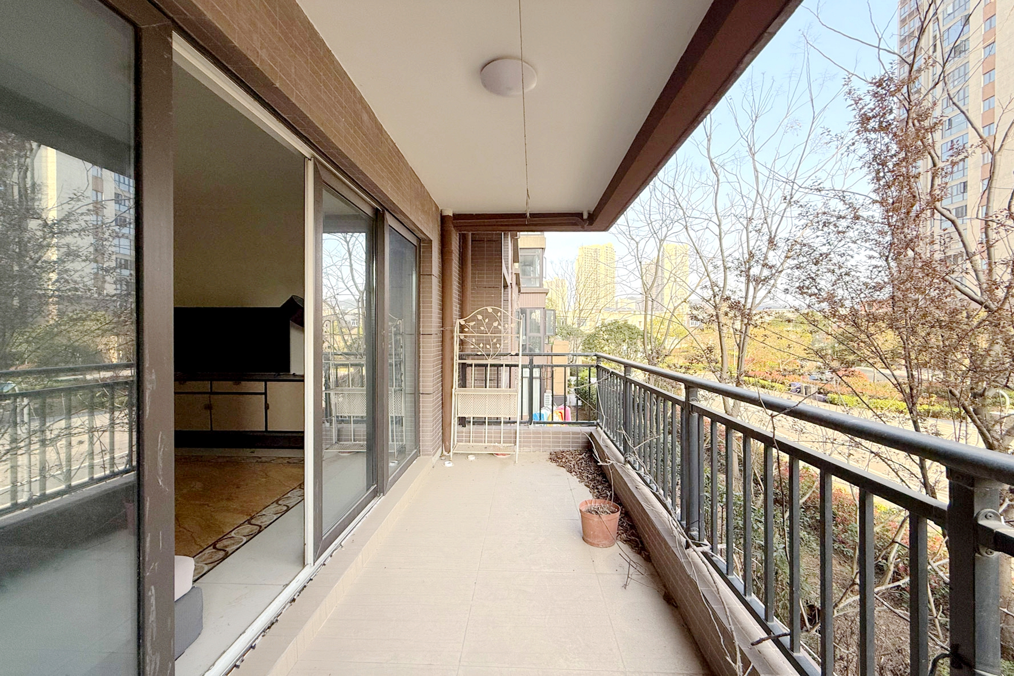 碧桂园高尔夫花园  4室2厅2卫    112.0万 碧桂园高尔夫花园  4室2厅2卫    112.0万阳台