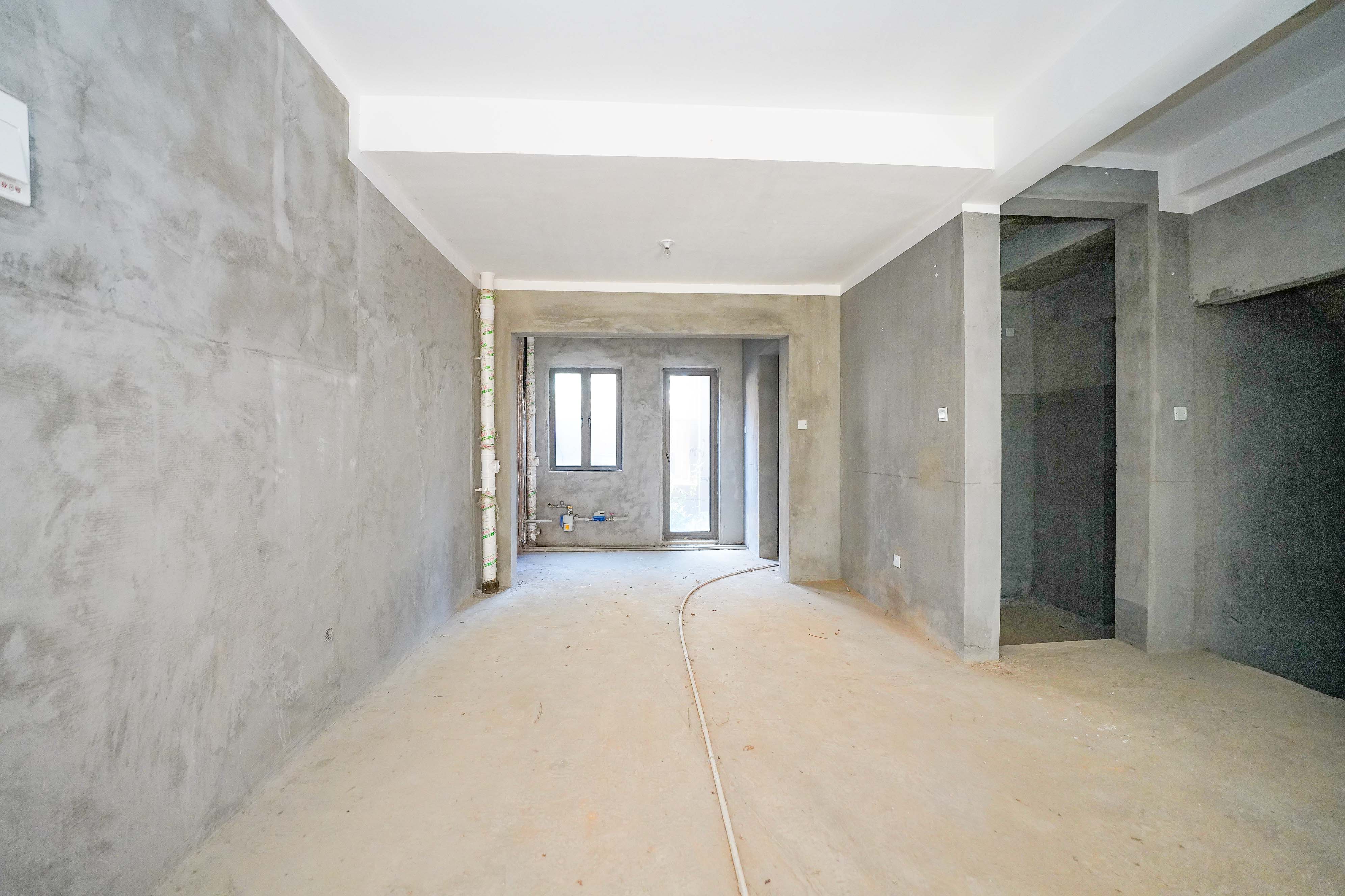 佳兆业天墅  5室2厅3卫    165.0万客厅