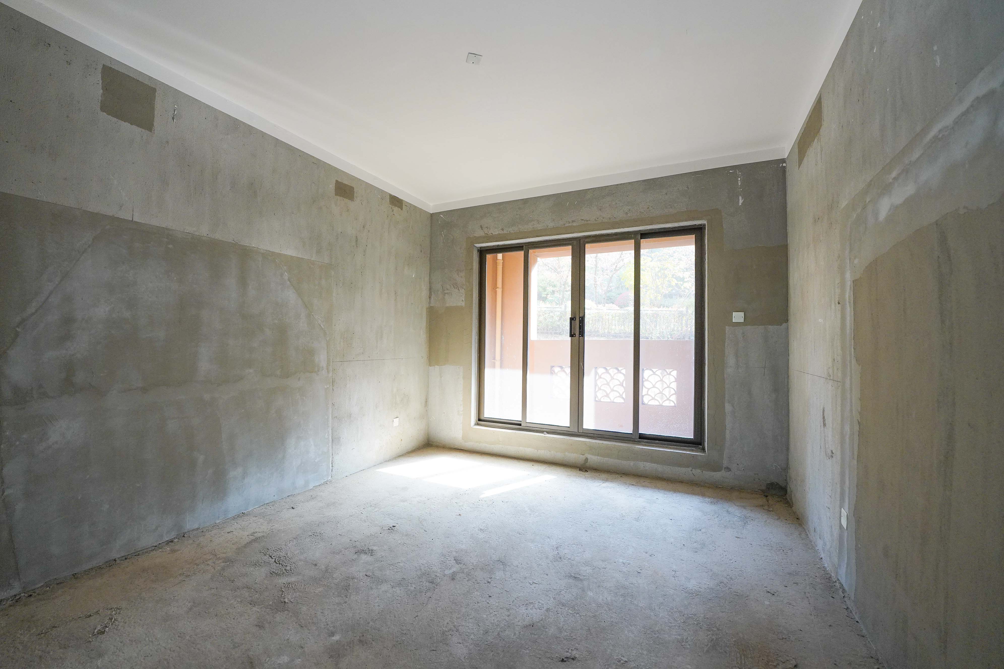 佳兆业天墅  5室2厅3卫    165.0万卧室