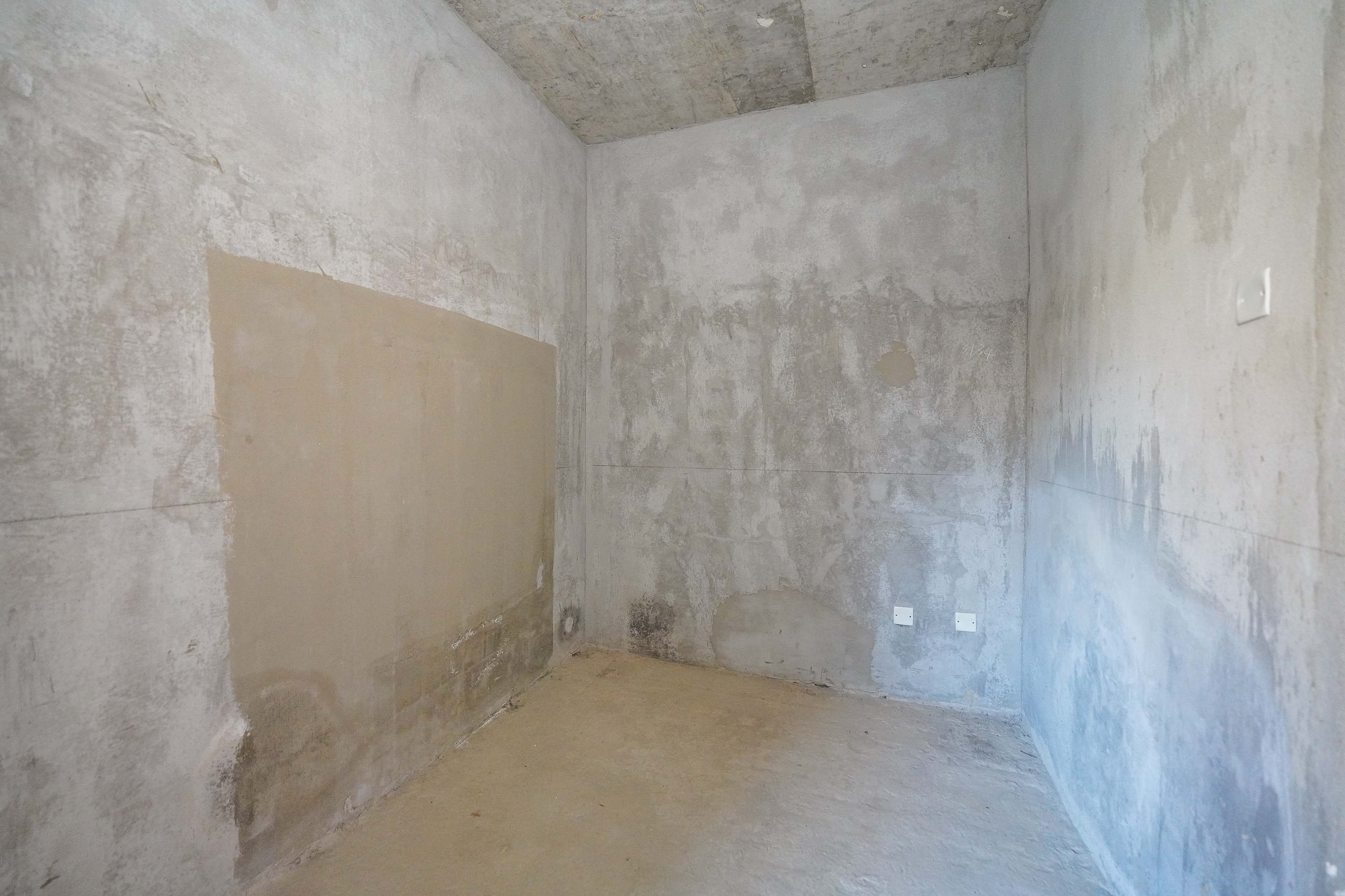 佳兆业天墅  5室2厅3卫    165.0万卧室