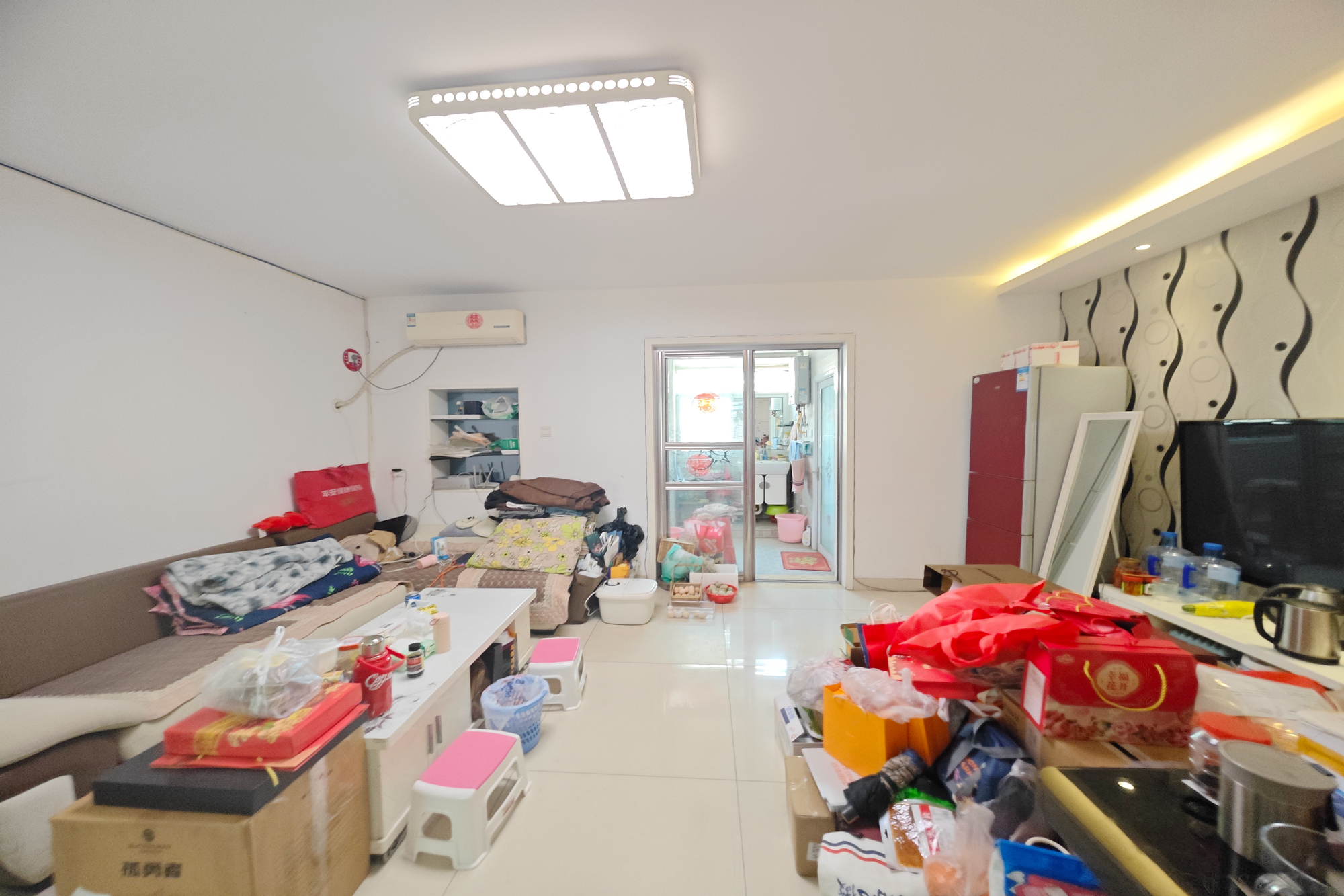 梨子山社区长电宿舍  2室1厅1卫   45.00万客厅