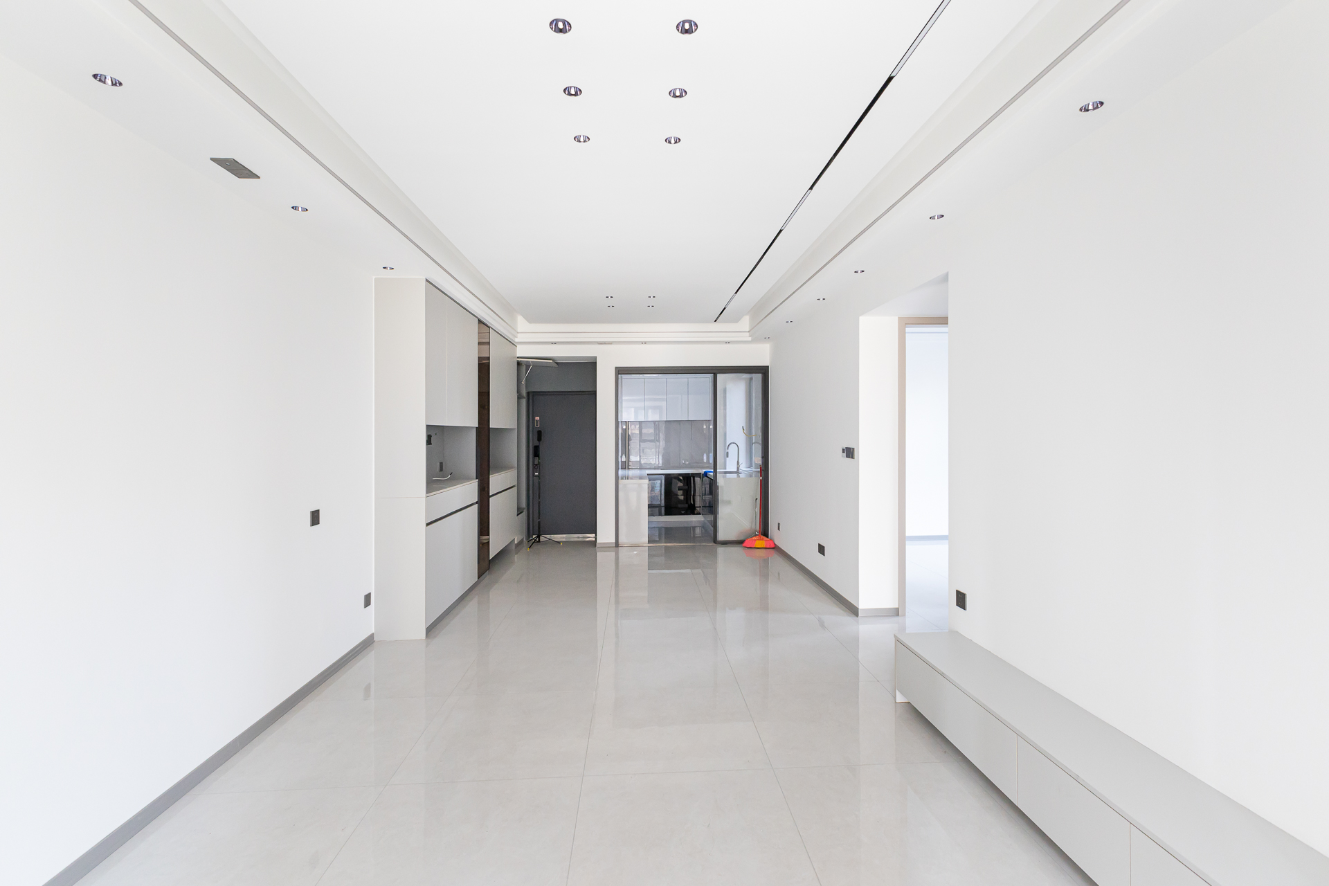 长燃新奥佳园  2室2厅1卫    65.0万 长燃新奥佳园  2室2厅1卫    65.0万客厅