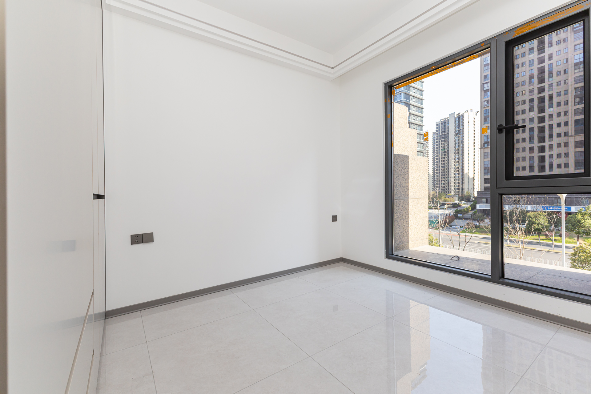 长燃新奥佳园  2室2厅1卫    65.0万 长燃新奥佳园  2室2厅1卫    65.0万卧室