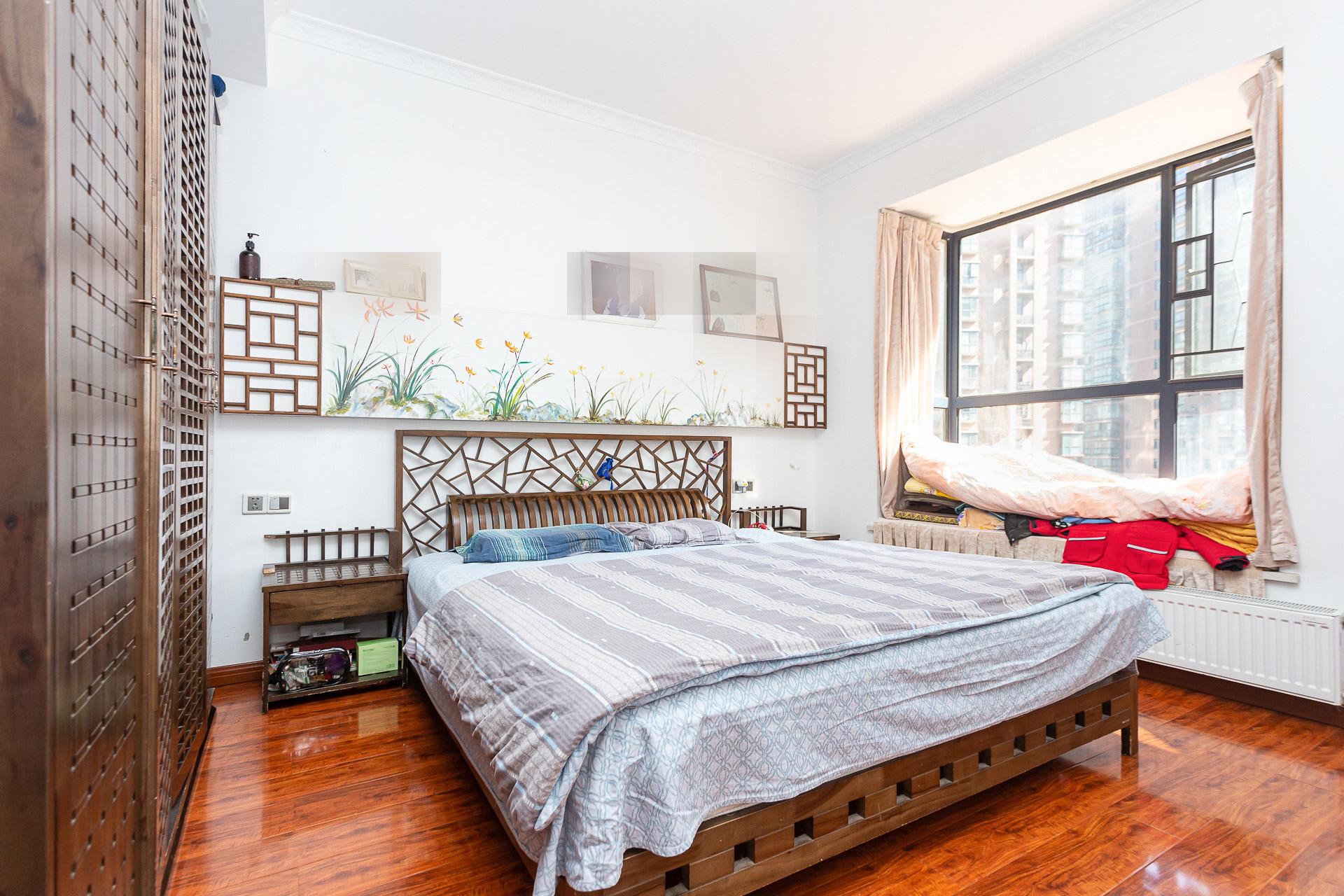 珠江东方明珠(新地东方明珠)一二期 3室2厅2卫 96.0万 珠江东方明珠(新地东方明珠)一二期 3室2厅2卫 96.0万卧室