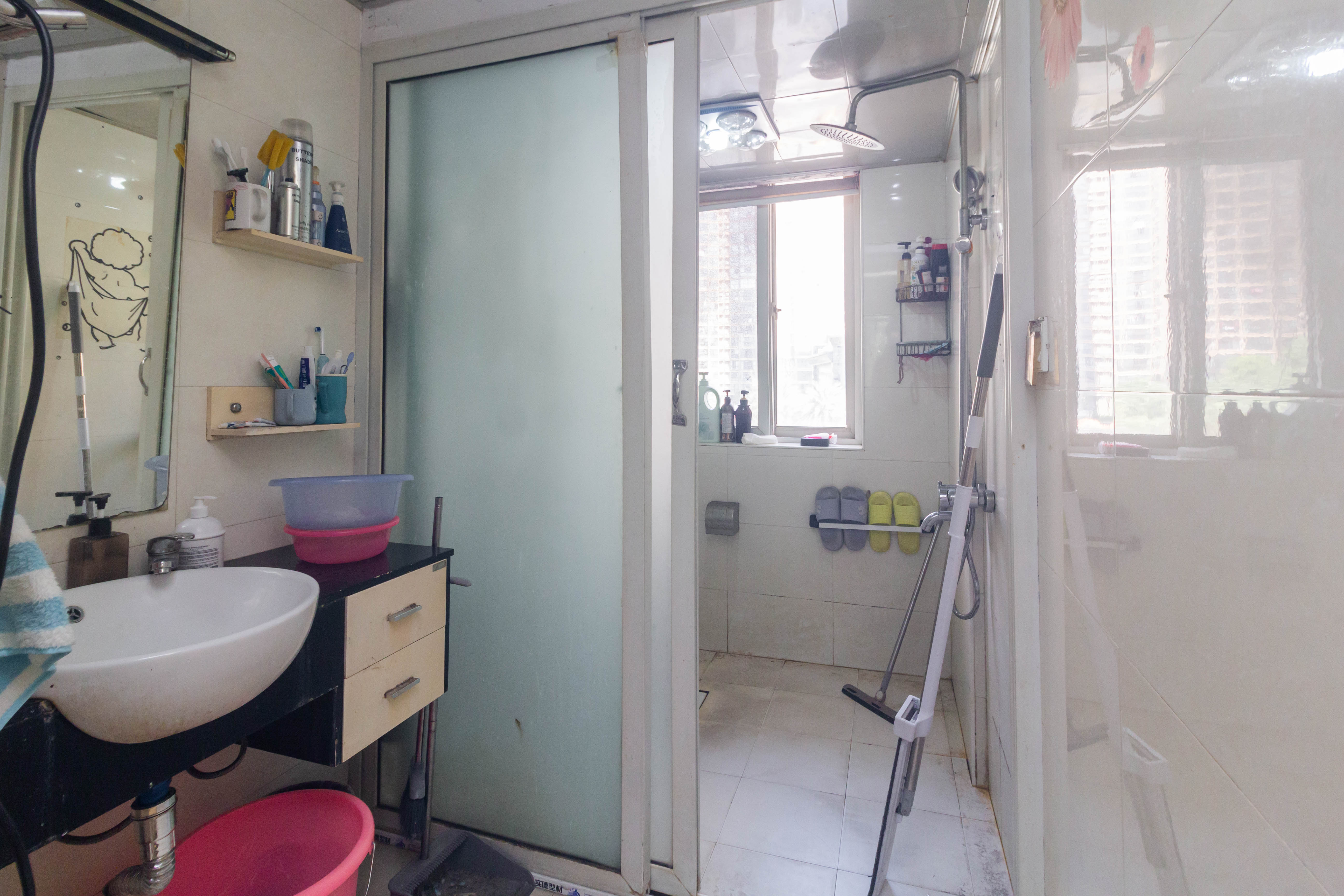 博雅湘水湾 3室1厅1卫 45.0万 博雅湘水湾 3室1厅1卫 45.0万卫生间