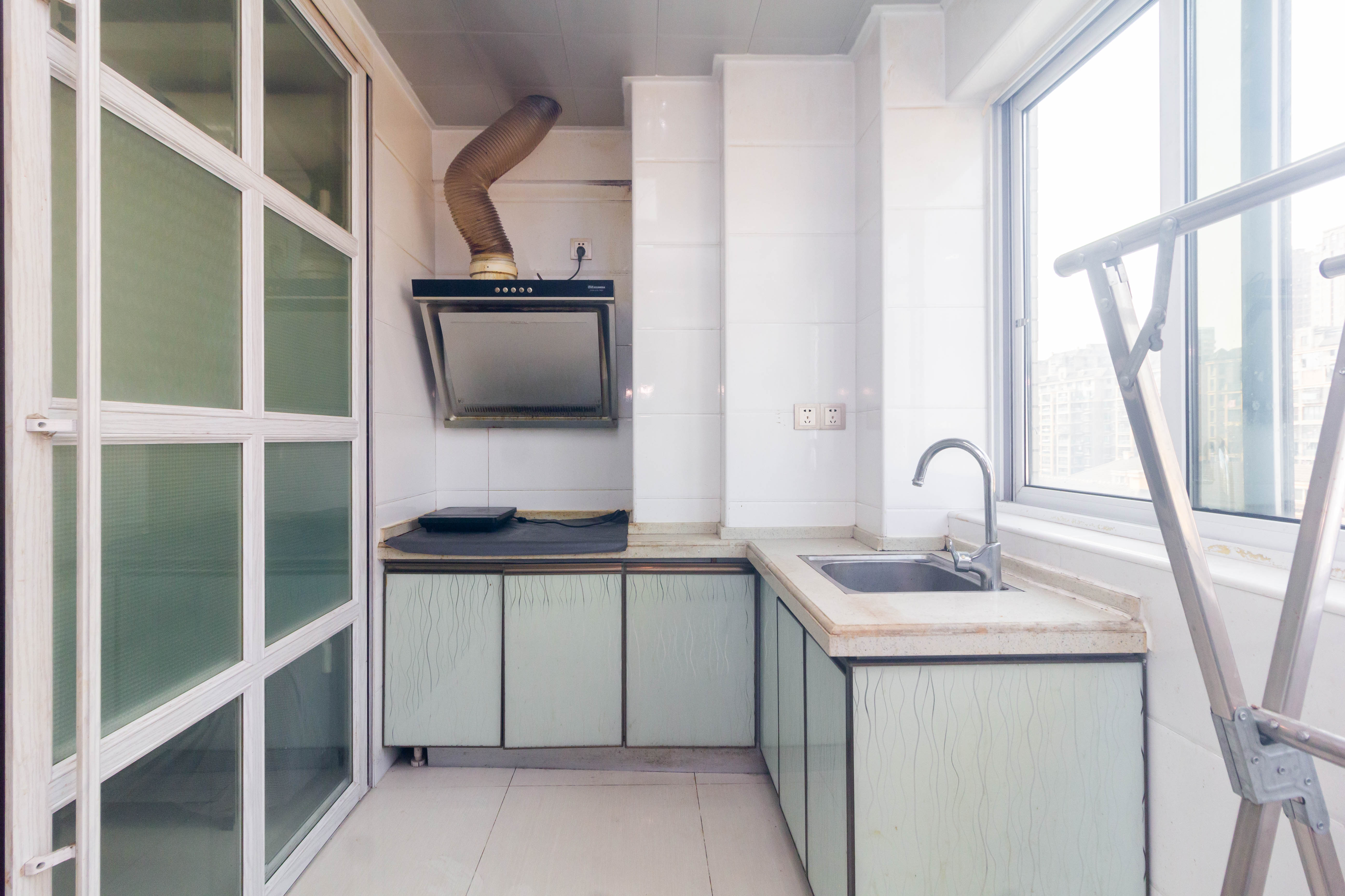 新远时代 1室1厅1卫 18.0万 新远时代 1室1厅1卫 18.0万厨房