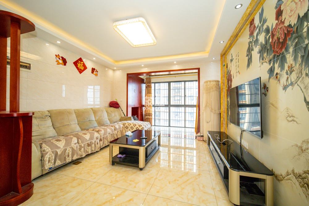 长龙湾  4室2厅2卫    74.5万