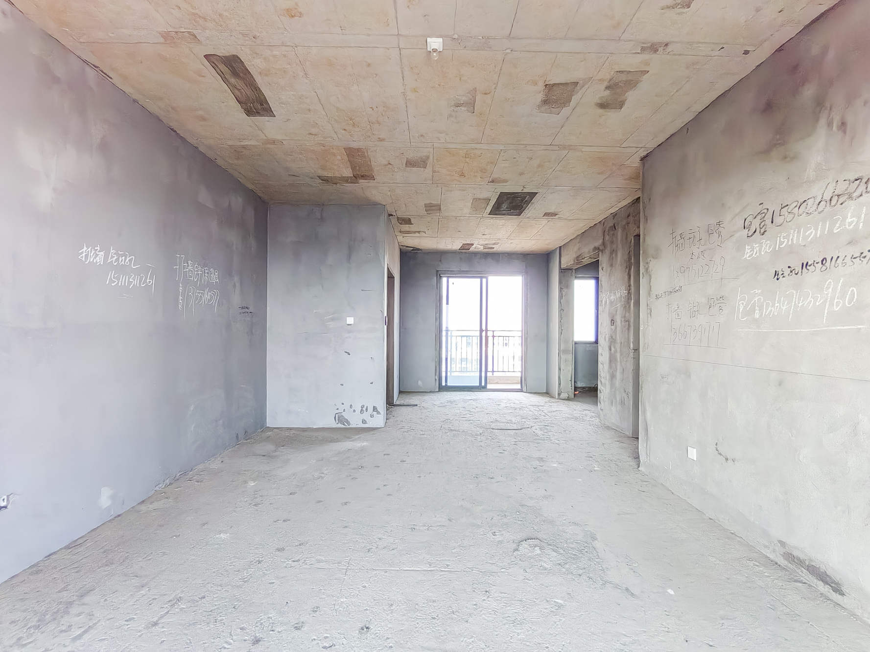 永宏万家里  4室2厅2卫    109.8万 永宏万家里  4室2厅2卫    109.8万客厅