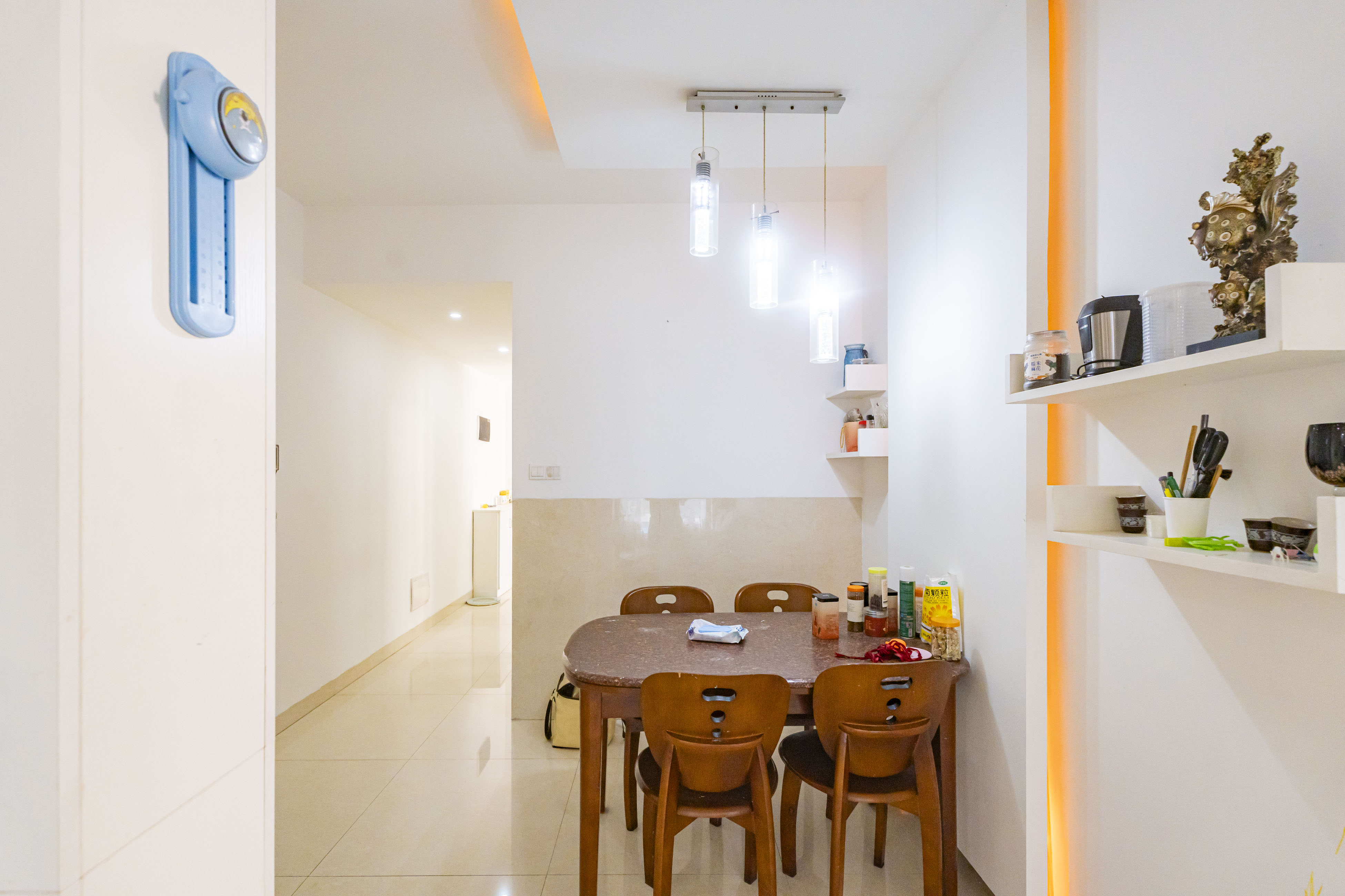 藏珑湖上国际花园 3室2厅2卫 106.0万 藏珑湖上国际花园 3室2厅2卫 106.0万客厅