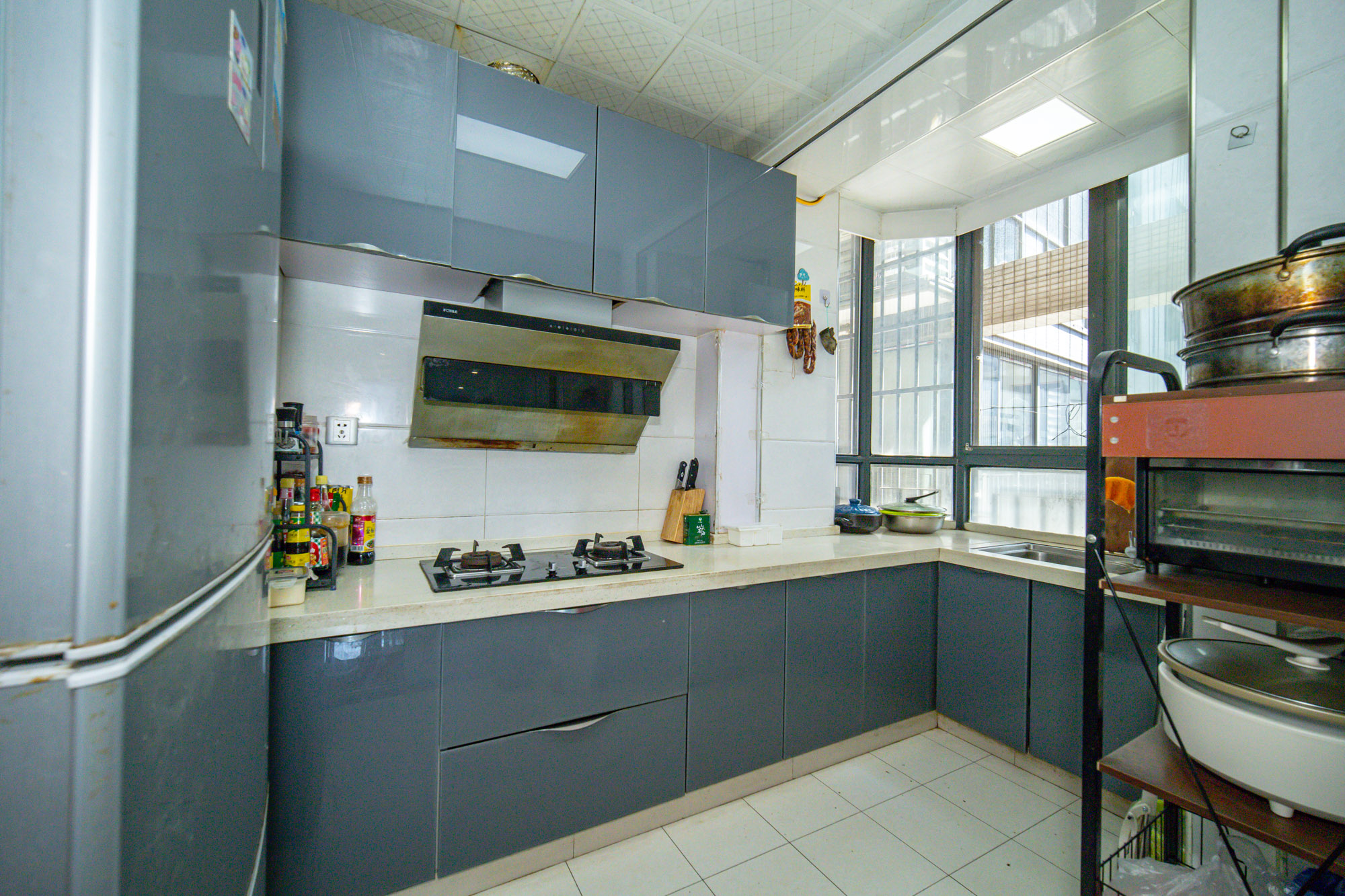 恒基凯旋门一二期  3室2厅1卫    72.8万 恒基凯旋门一二期  3室2厅1卫    72.8万厨房