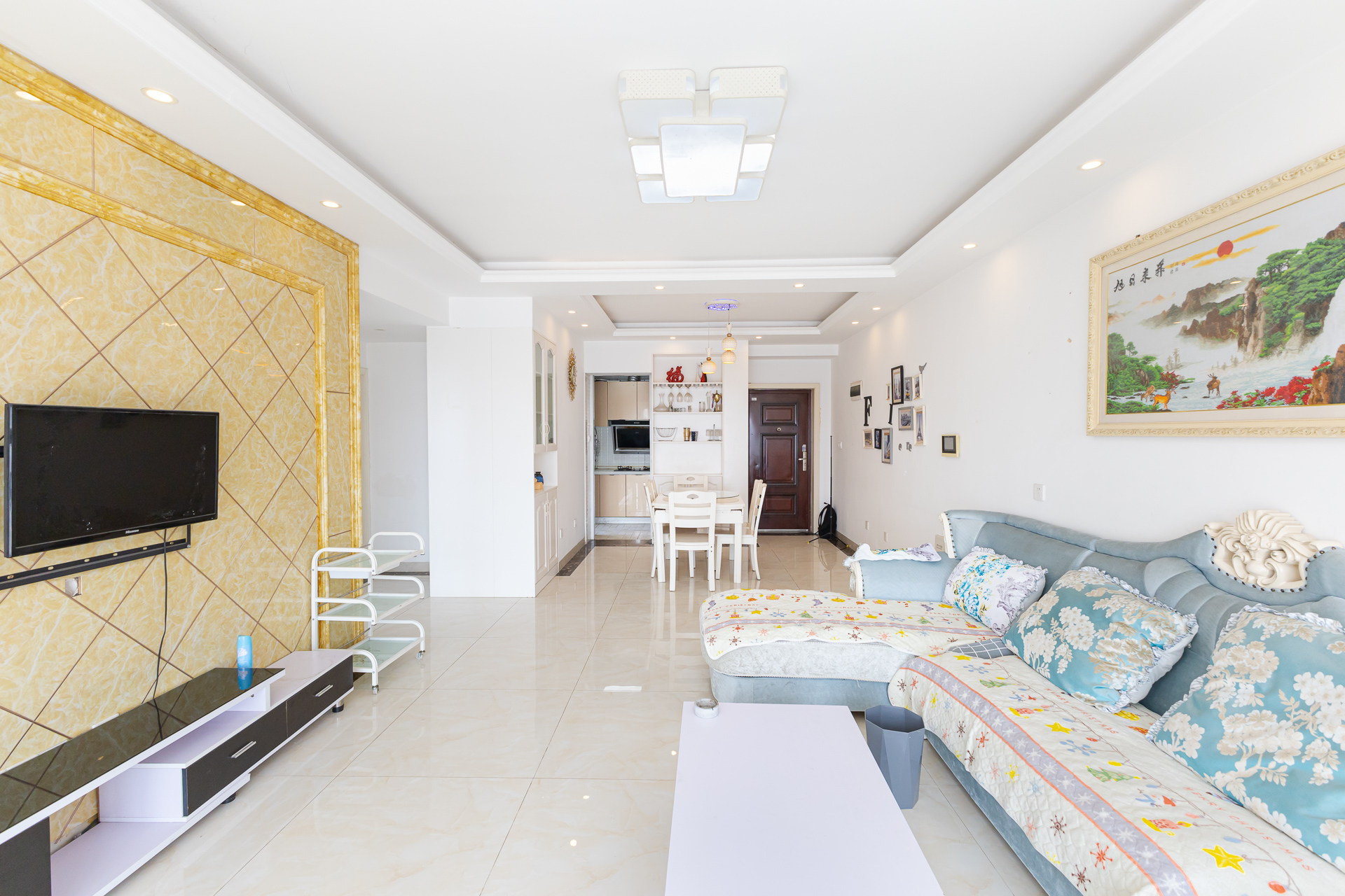 润和又一城 3室2厅1卫 78.0万 润和又一城 3室2厅1卫 78.0万客厅