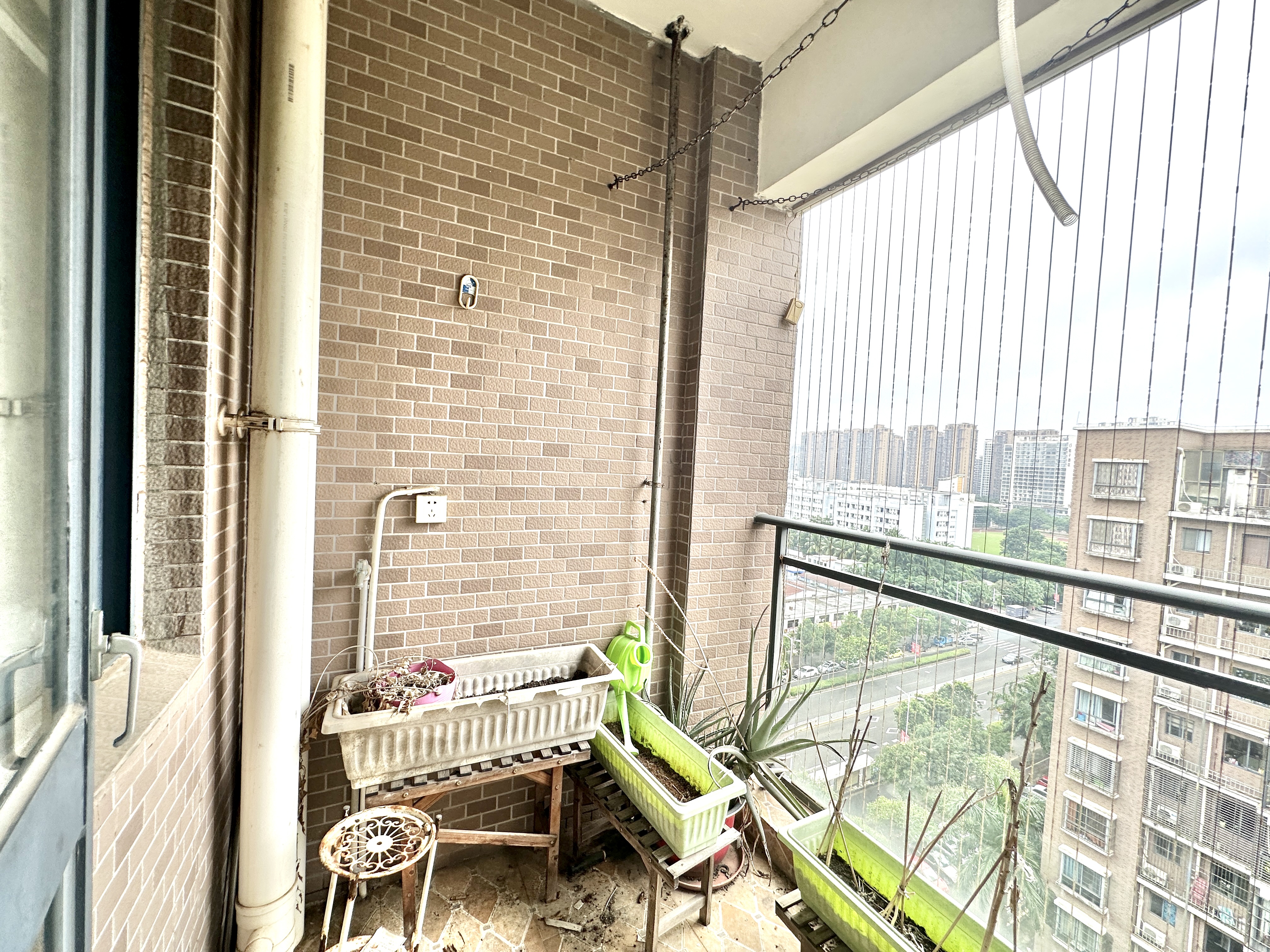 椰城花园 3室2厅2卫 180.0万 椰城花园 3室2厅2卫 180.0万其他