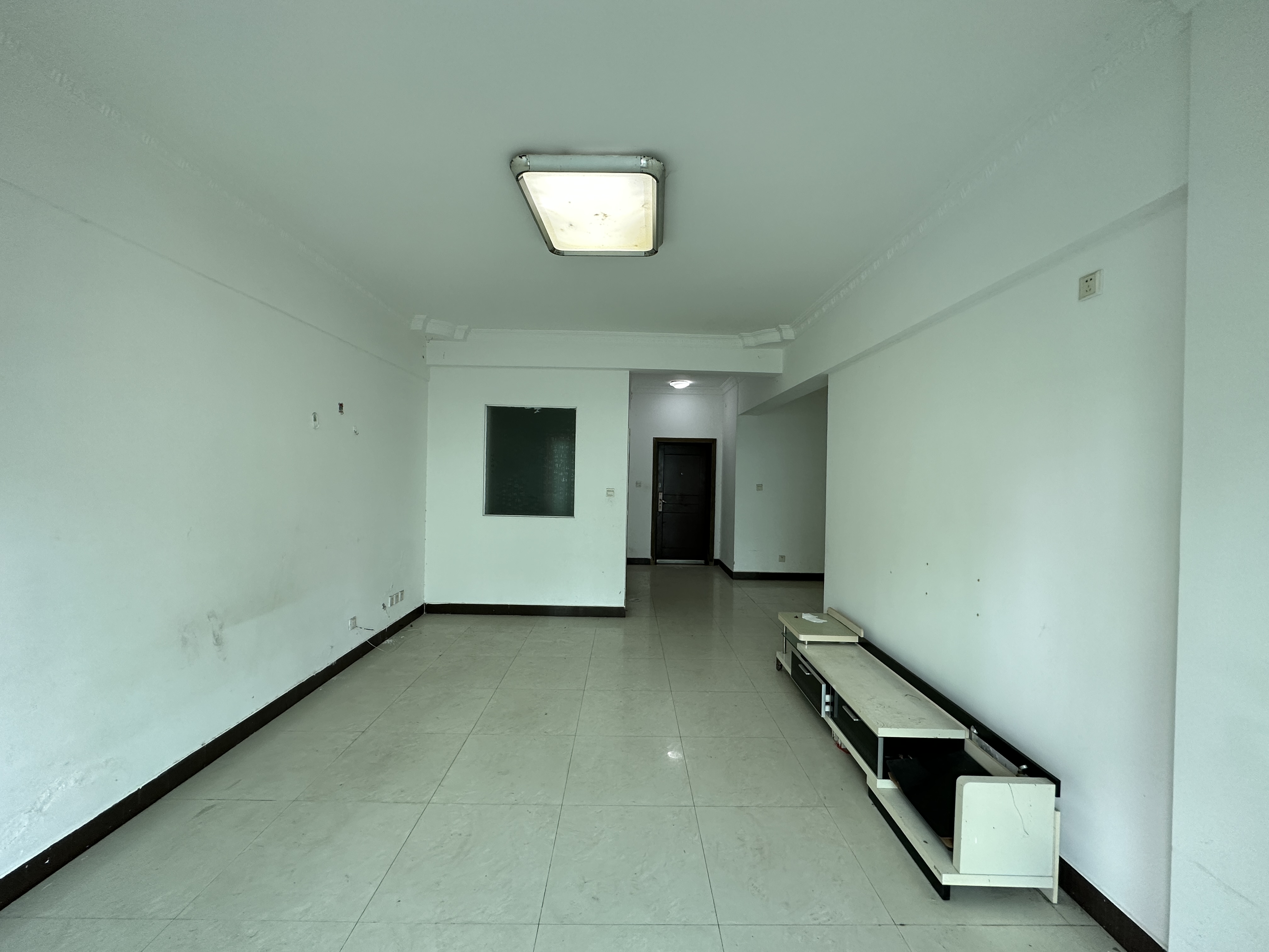 龙华商城  3室2厅1卫    129.5万 龙华商城  3室2厅1卫    129.5万室内图