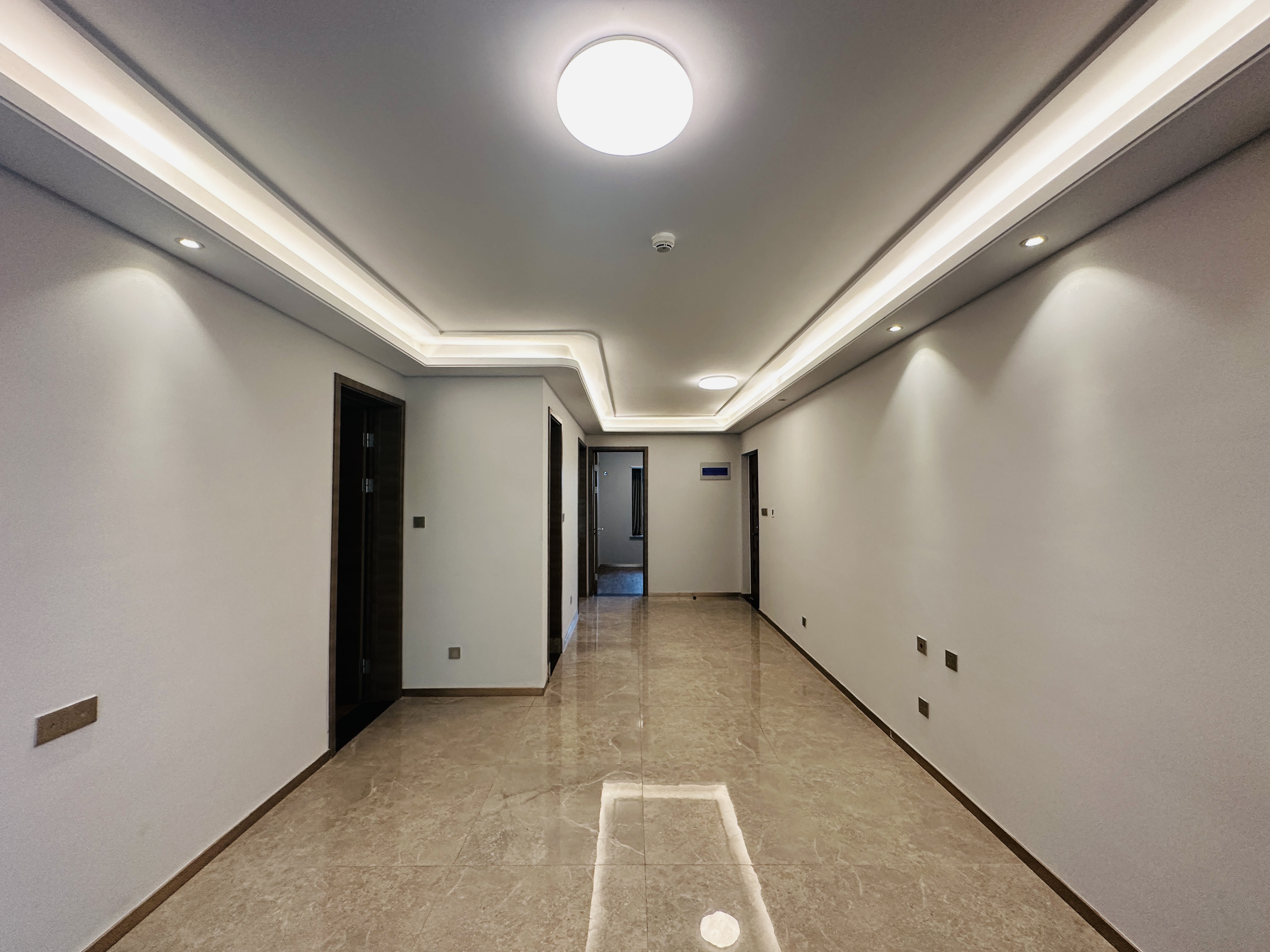 环球100宝龙城 3室2厅2卫 105.0万 环球100宝龙城 3室2厅2卫 105.0万室内图