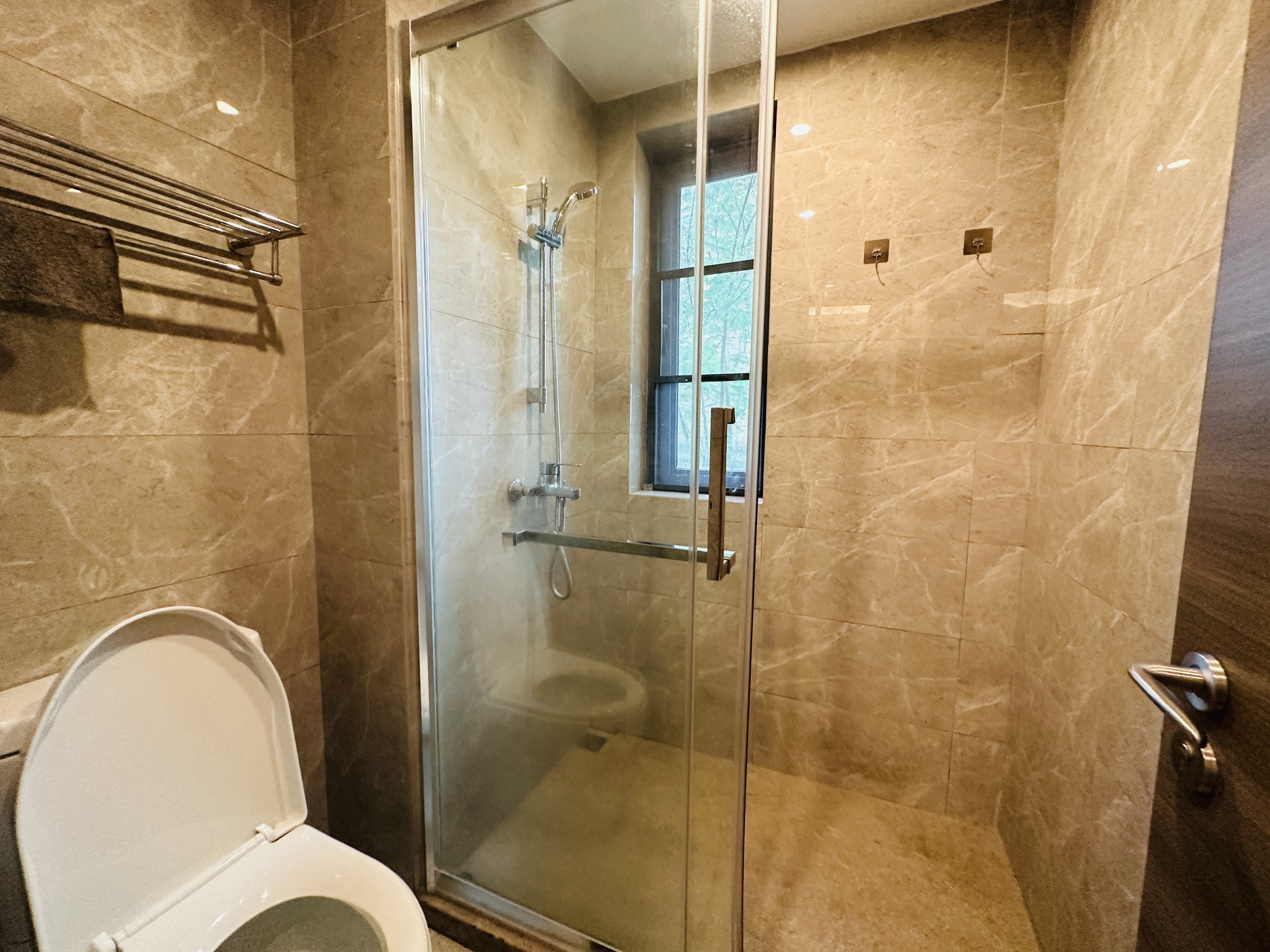 环球100宝龙城 3室2厅2卫 105.0万 环球100宝龙城 3室2厅2卫 105.0万室内图