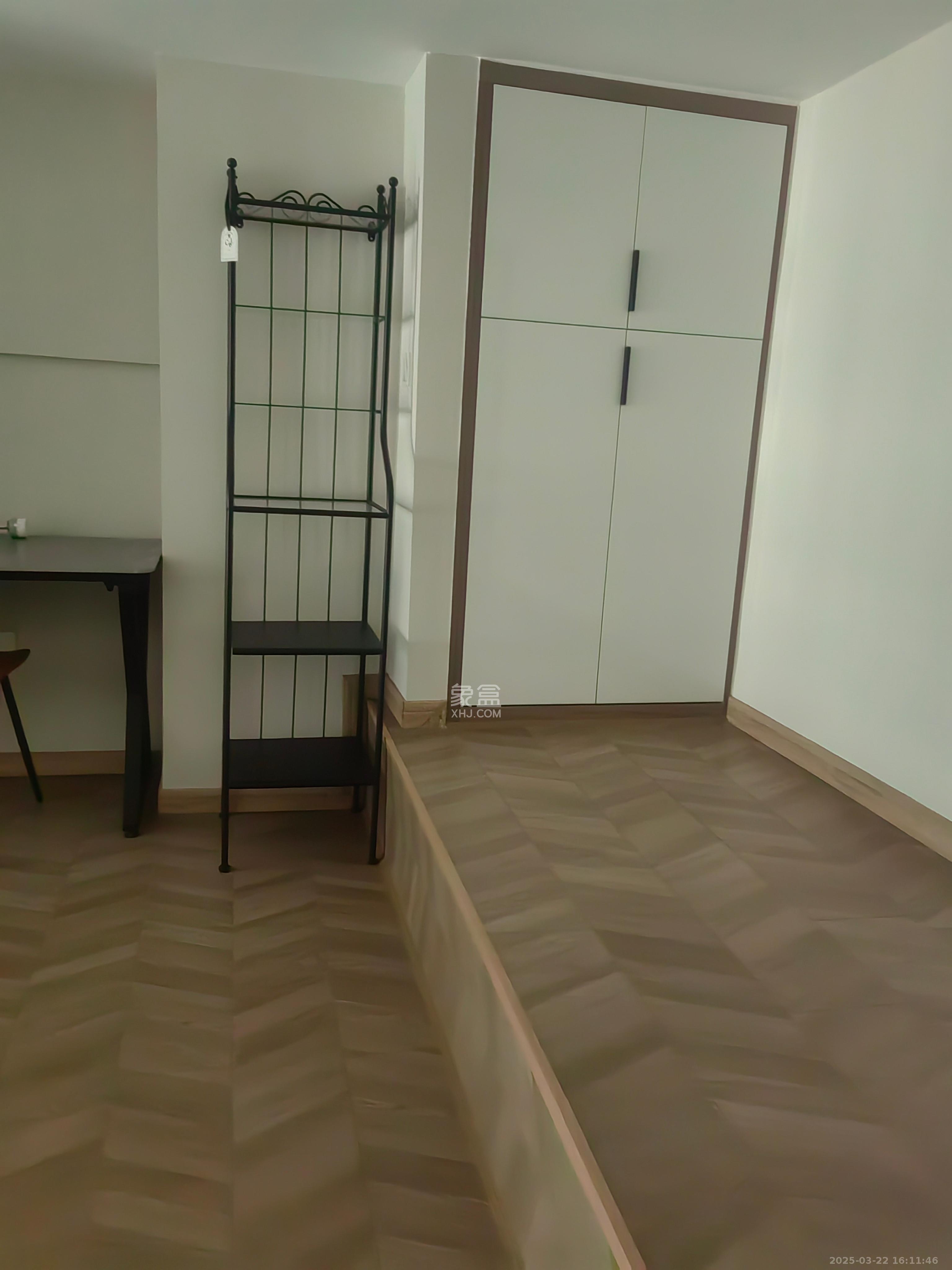 龙湖新壹城 1室1厅1卫 2400.0元/月 龙湖新壹城 1室1厅1卫 2400.0元/月室内图