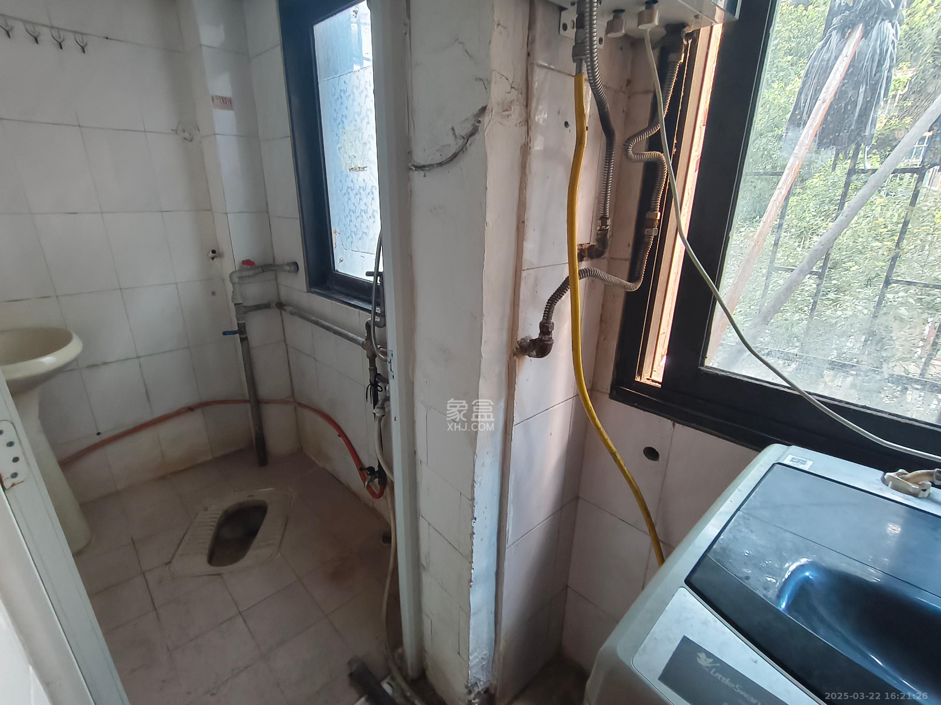 湖南省轻工业品进出口公司宿舍/外贸宿舍 2室1厅1卫 1400.0元/月 湖南省轻工业品进出口公司宿舍/外贸宿舍 2室1厅1卫 1400.0元/月室内图