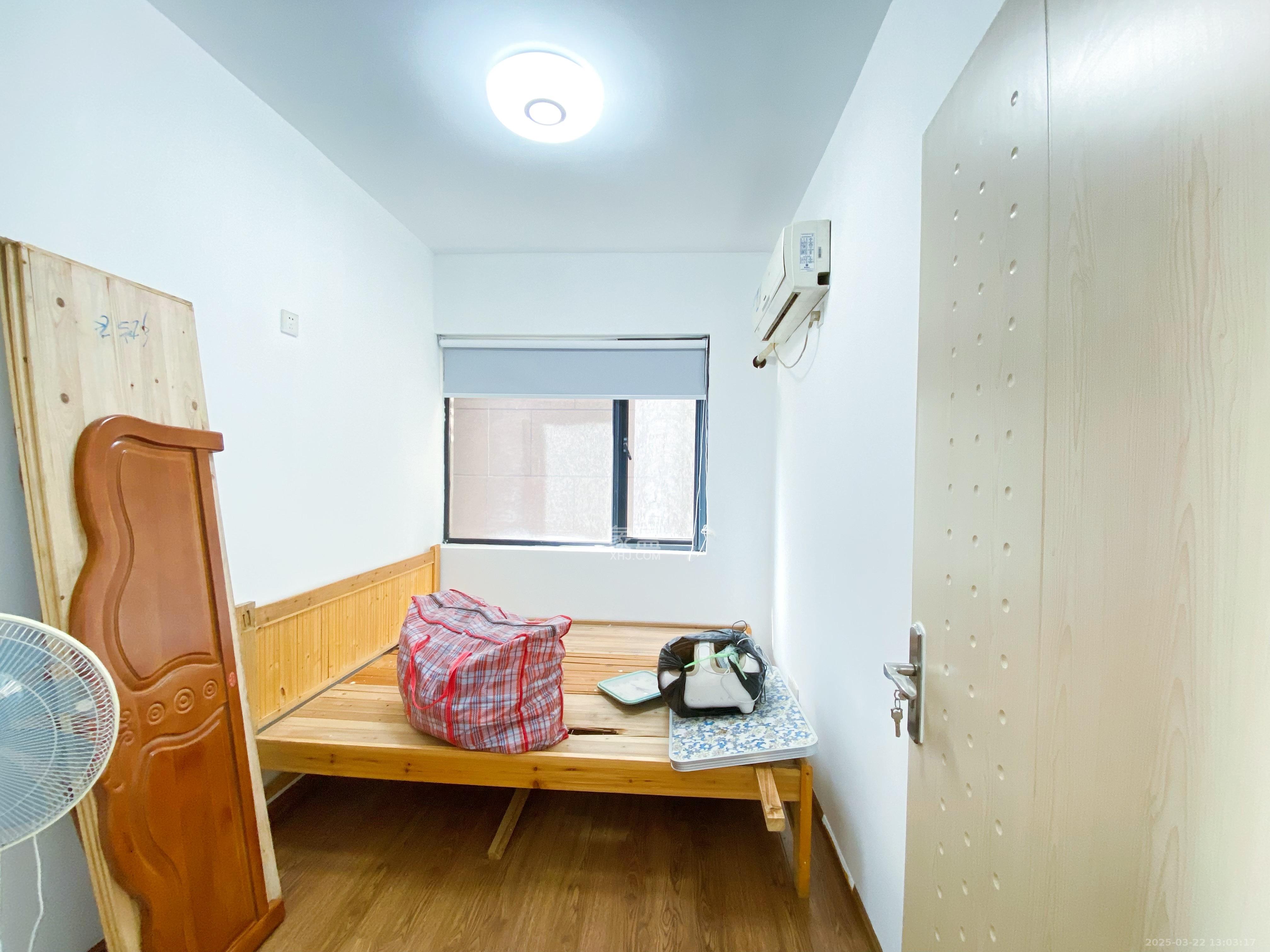 中海梅溪湖壹号 3室2厅1卫 2300.0元/月 中海梅溪湖壹号 3室2厅1卫 2300.0元/月室内图