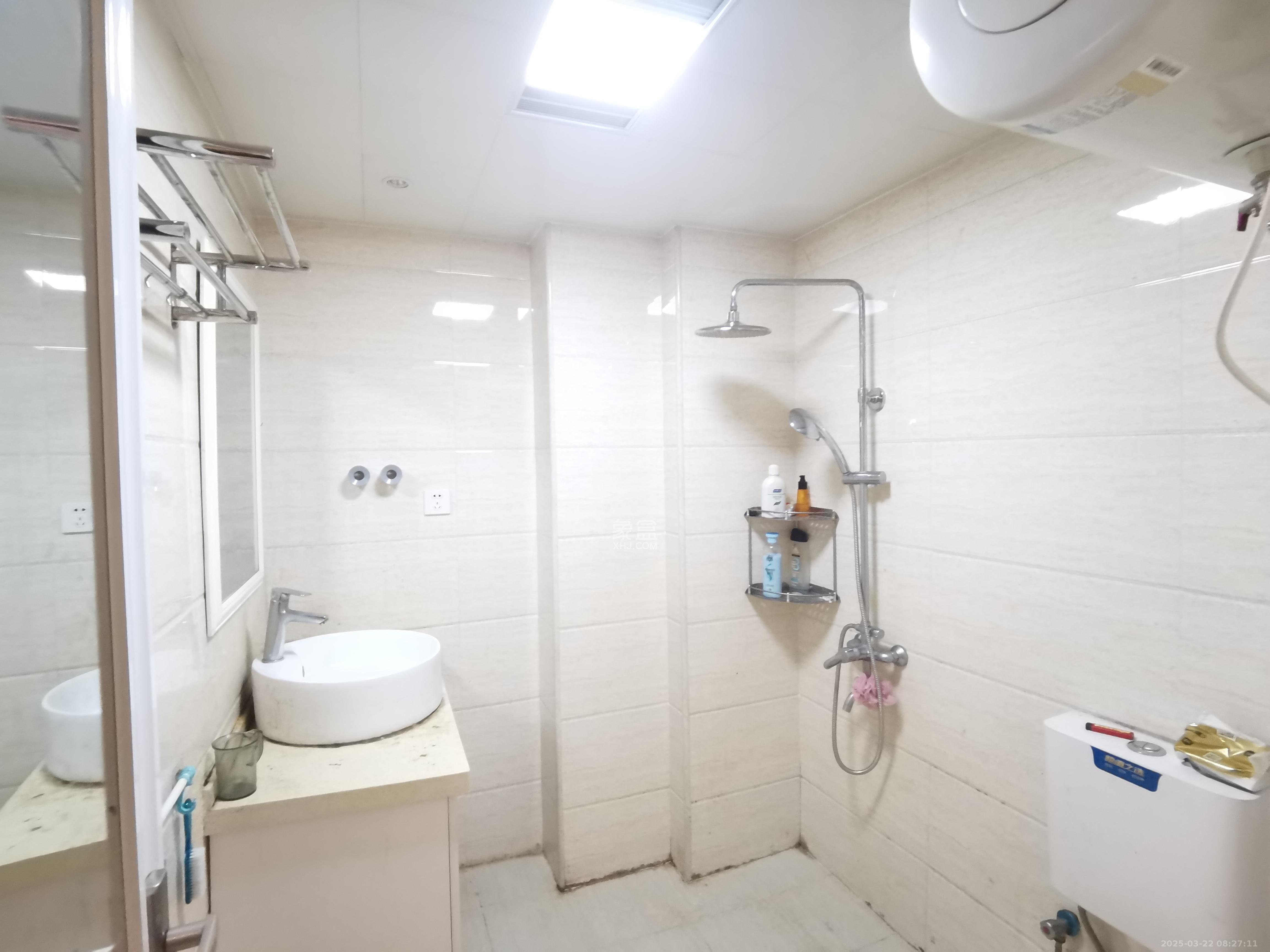 未来漫城  1室1厅1卫   1400.00元/月室内图