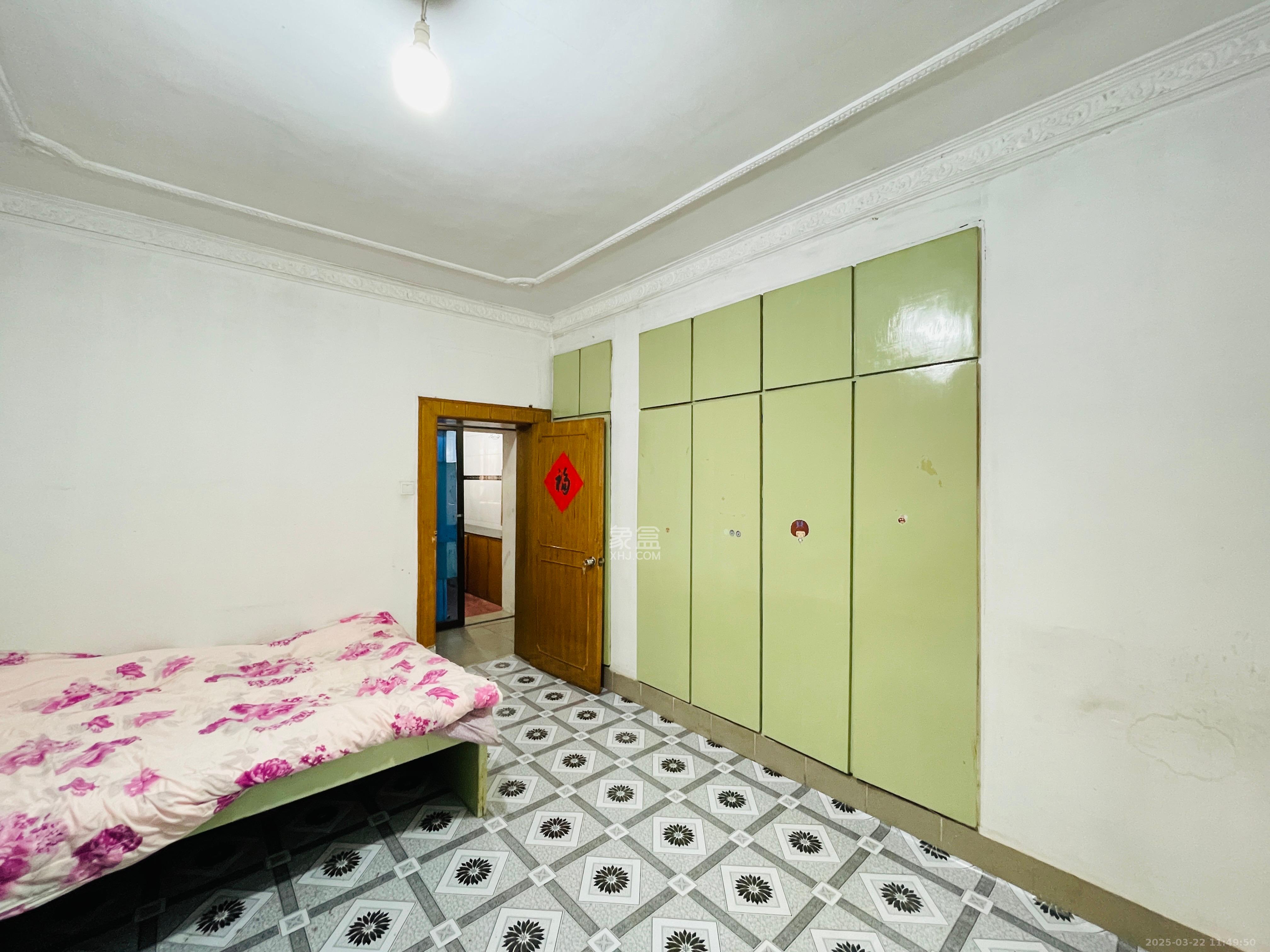 军属新村 1室1厅1卫 1200.0元/月 军属新村 1室1厅1卫 1200.0元/月室内图