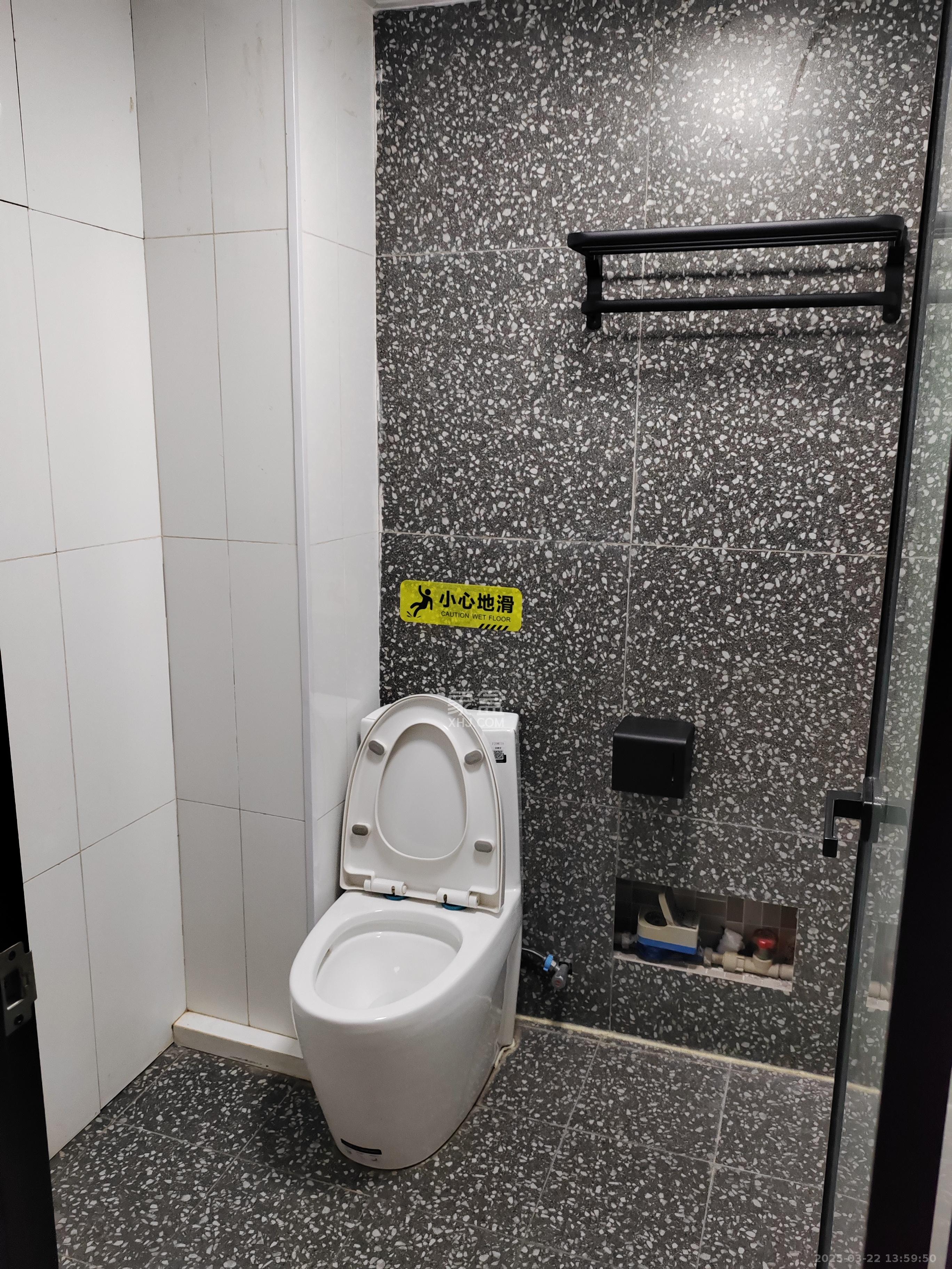 七彩丽都 1室1厅1卫 2000.0元/月 七彩丽都 1室1厅1卫 2000.0元/月室内图