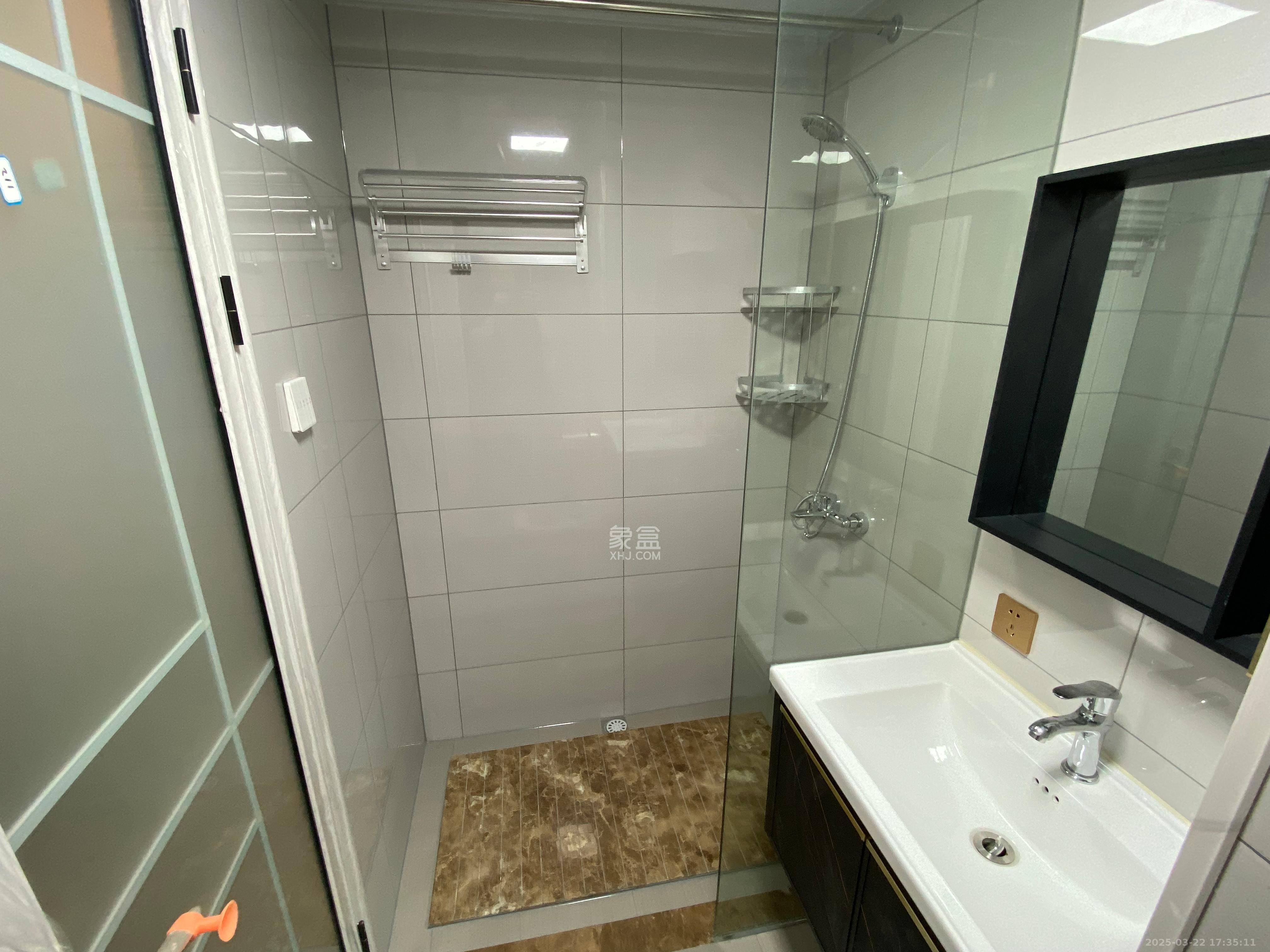 龙湖湘江星座(祺鑫星座公寓) 1室1厅1卫 1600.0元/月 龙湖湘江星座(祺鑫星座公寓) 1室1厅1卫 1600.0元/月室内图