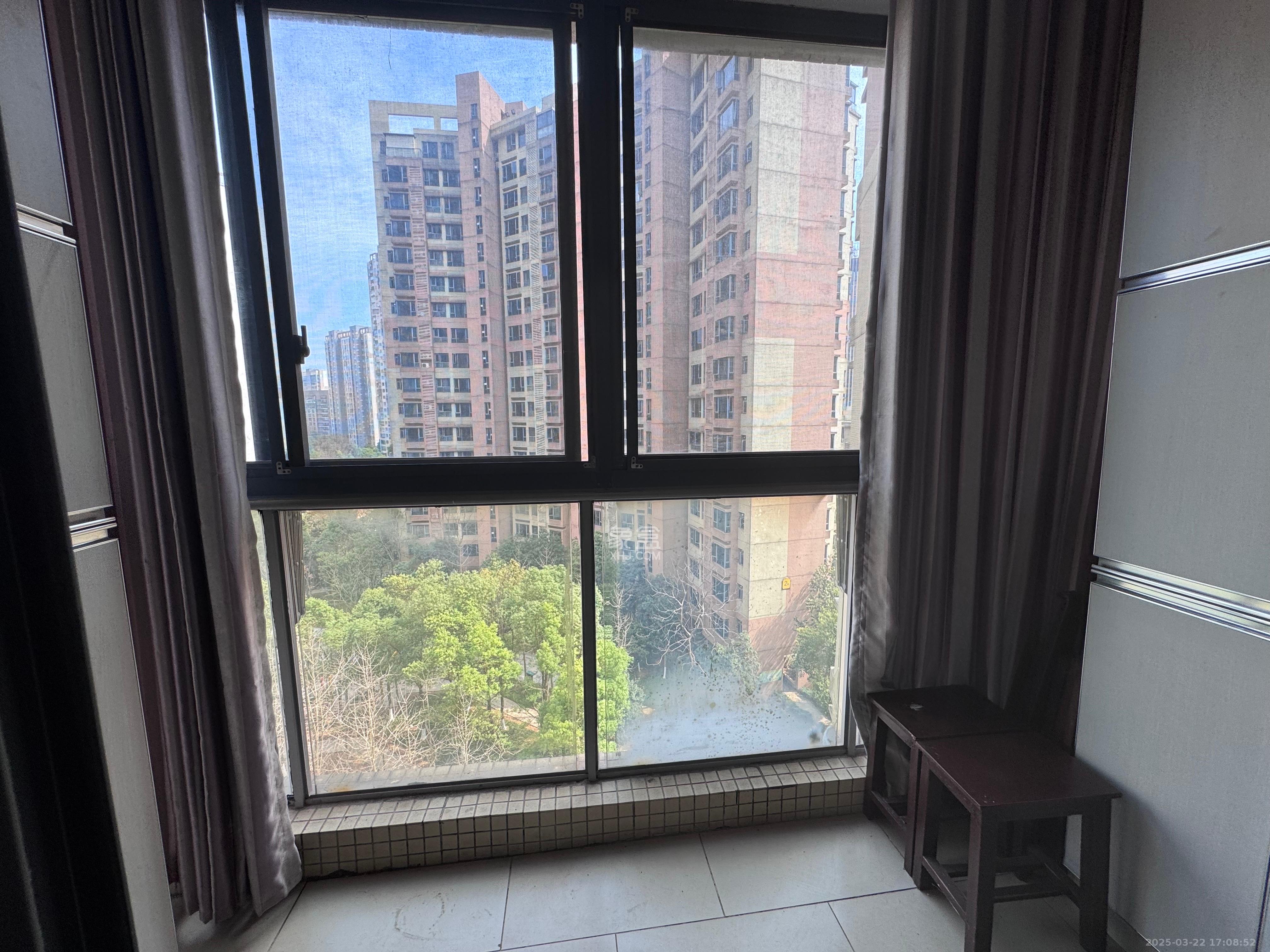 珠江花城四期花盛 2室1厅1卫 2300.0元/月 珠江花城四期花盛 2室1厅1卫 2300.0元/月室内图