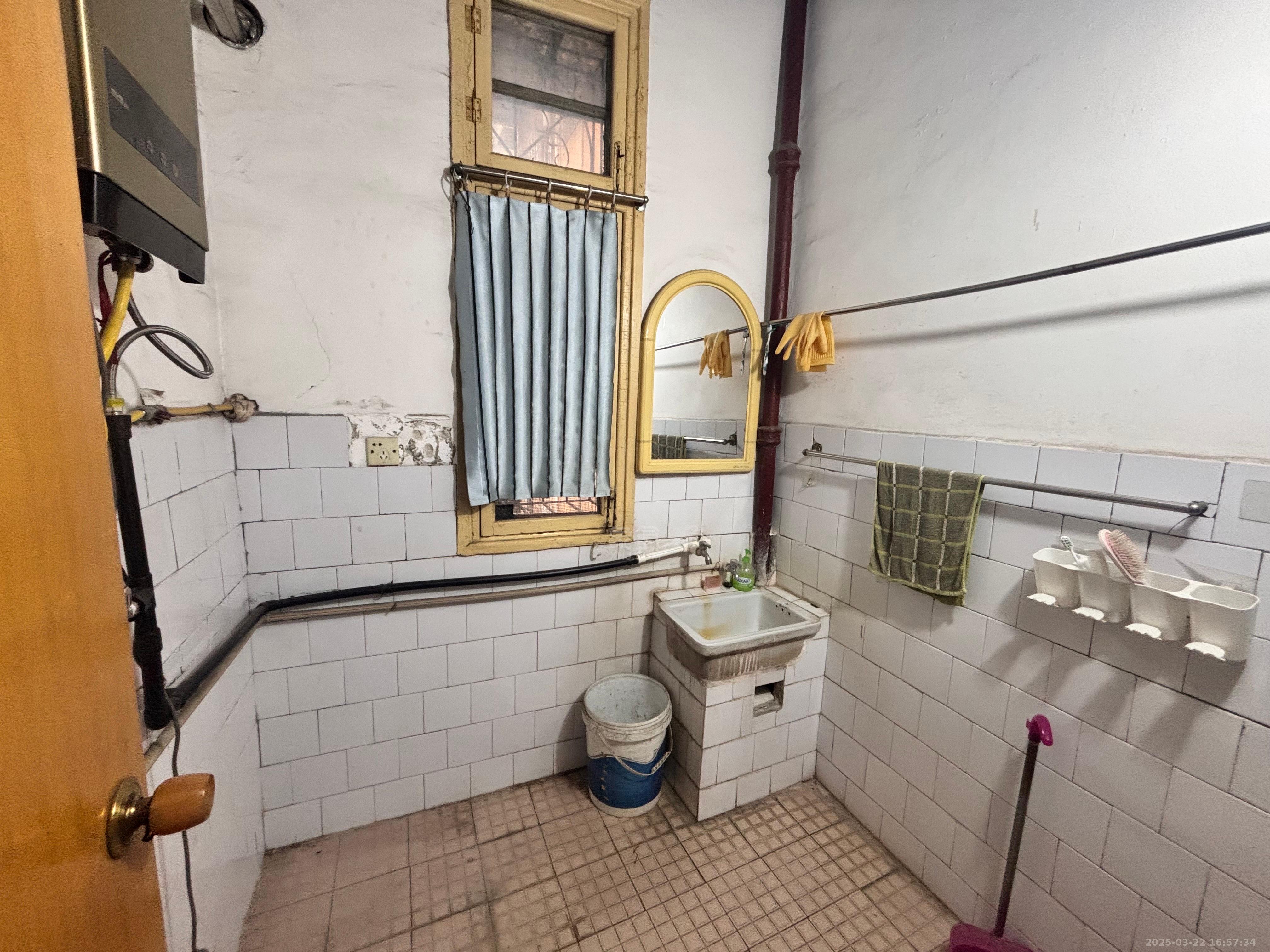 芦淞路散盘 3室1厅1卫 1000.0元/月 芦淞路散盘 3室1厅1卫 1000.0元/月室内图