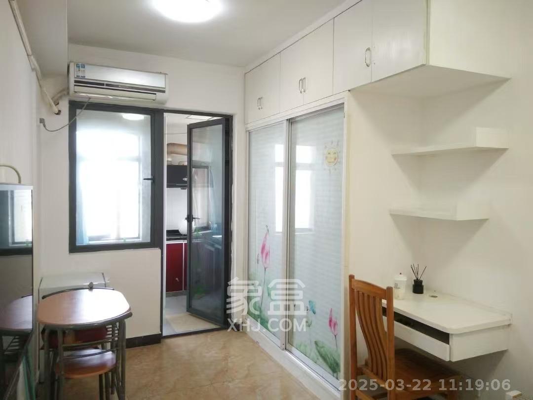 保利麓谷林语I区  1室1厅1卫   1200.00元/月