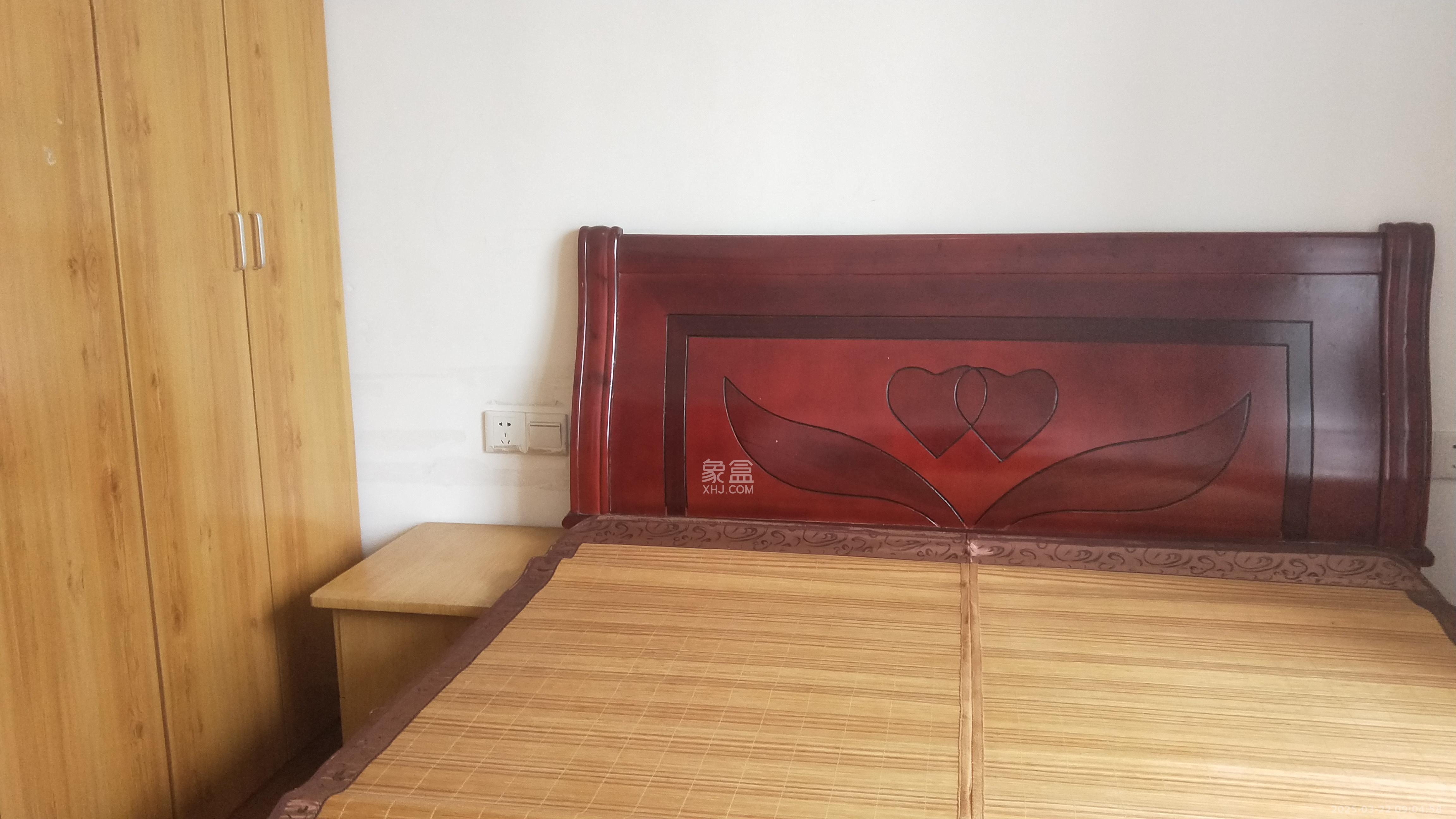 莱茵城 3室2厅1卫 2000.0元/月 莱茵城 3室2厅1卫 2000.0元/月室内图