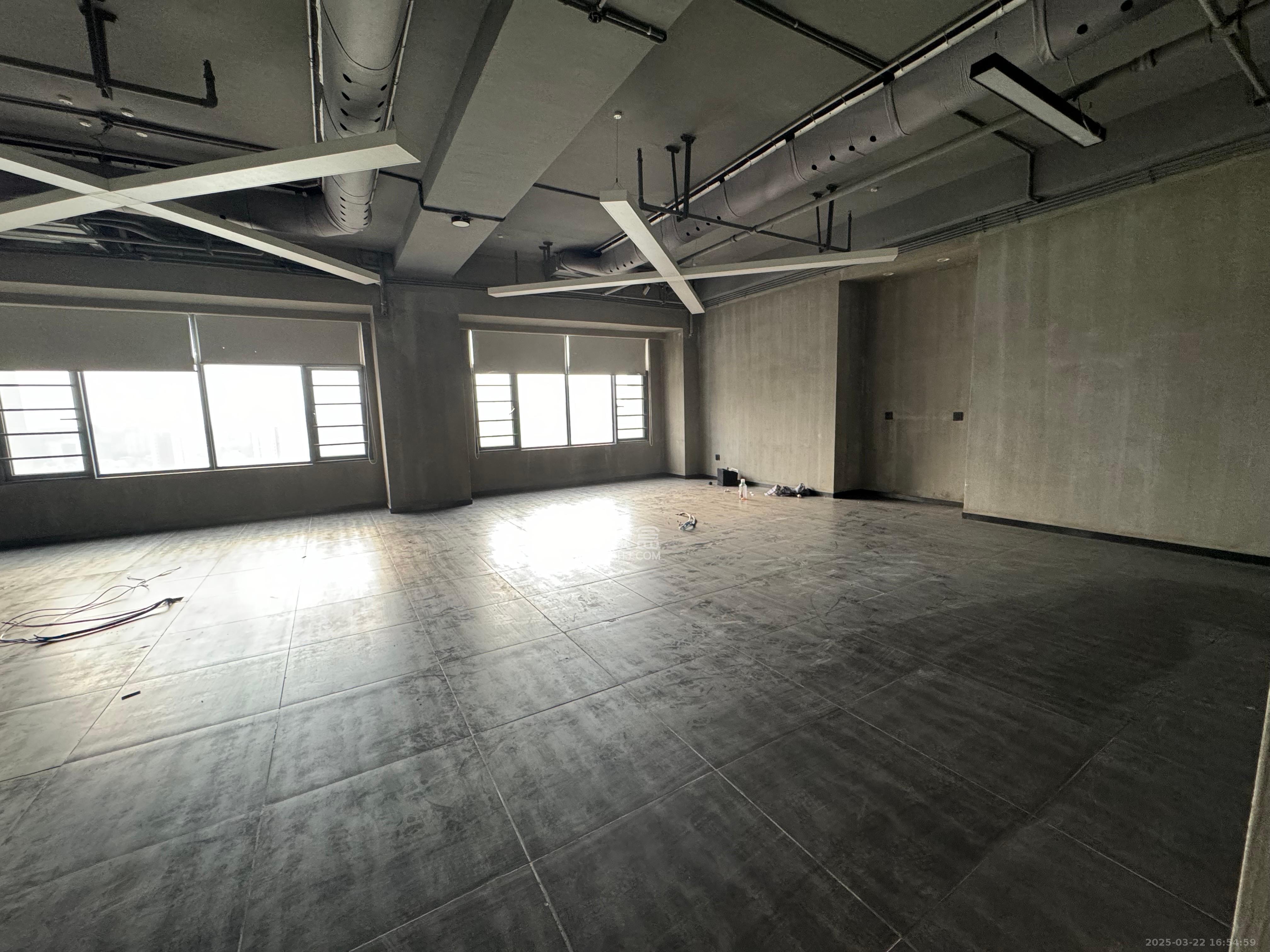 中建广场   258.0㎡      10800.0元/月室内图