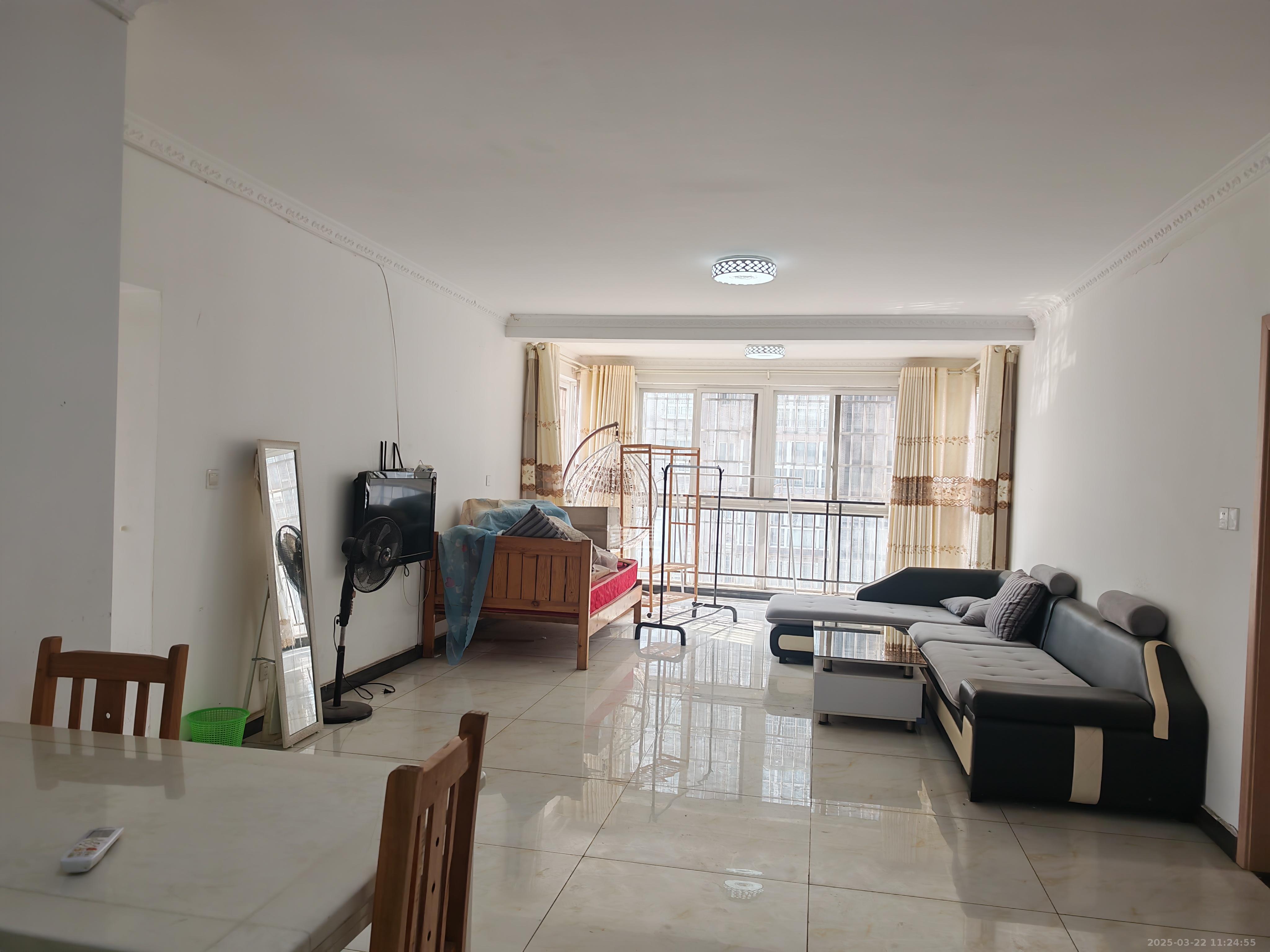 鑫天山城明珠  4室2厅3卫    1900.0元/月 鑫天山城明珠  4室2厅3卫    1900.0元/月