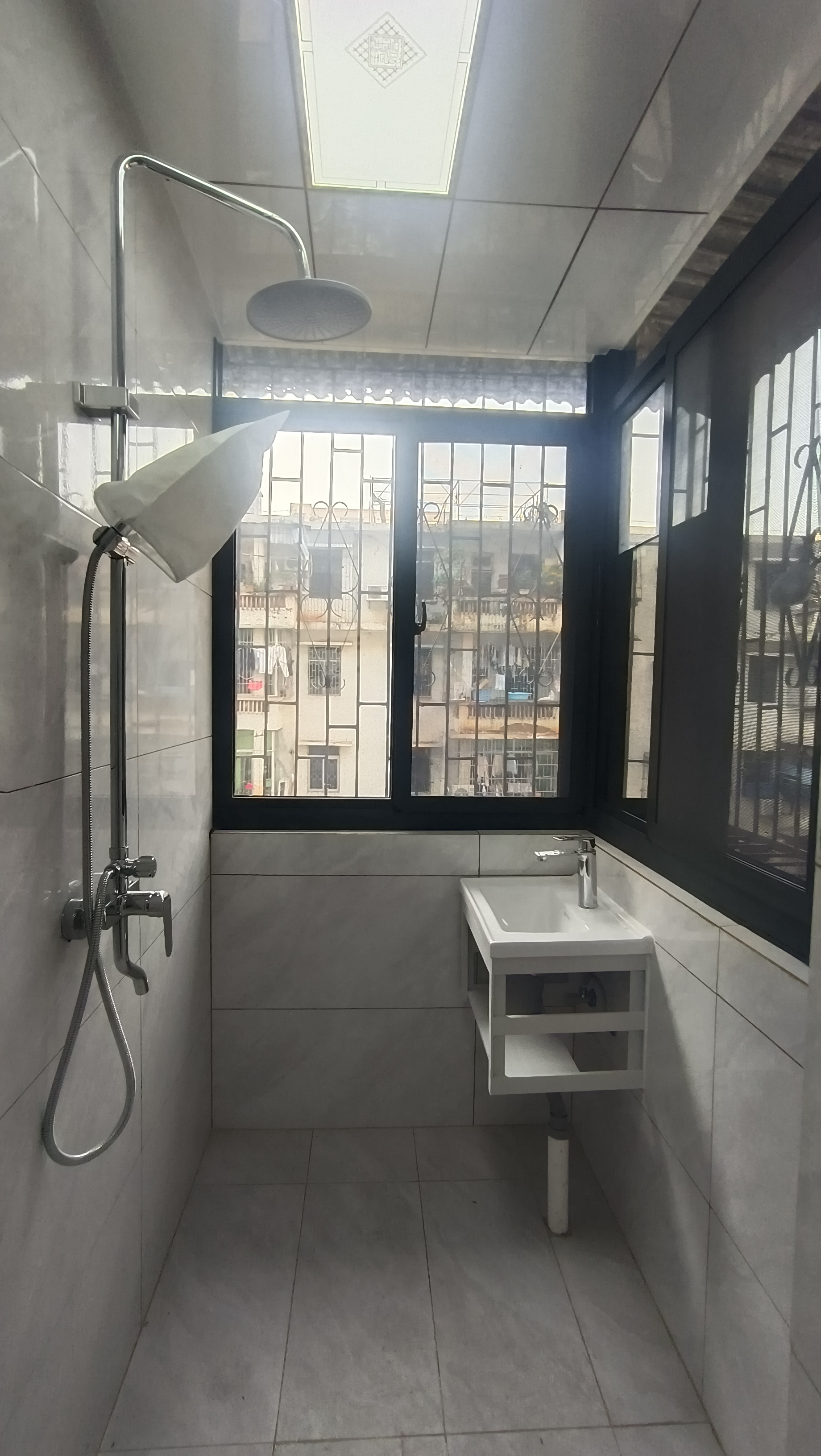 汽车运输总公司大英山住宅区  3室2厅1卫    100.0万 汽车运输总公司大英山住宅区  3室2厅1卫    100.0万卫生间