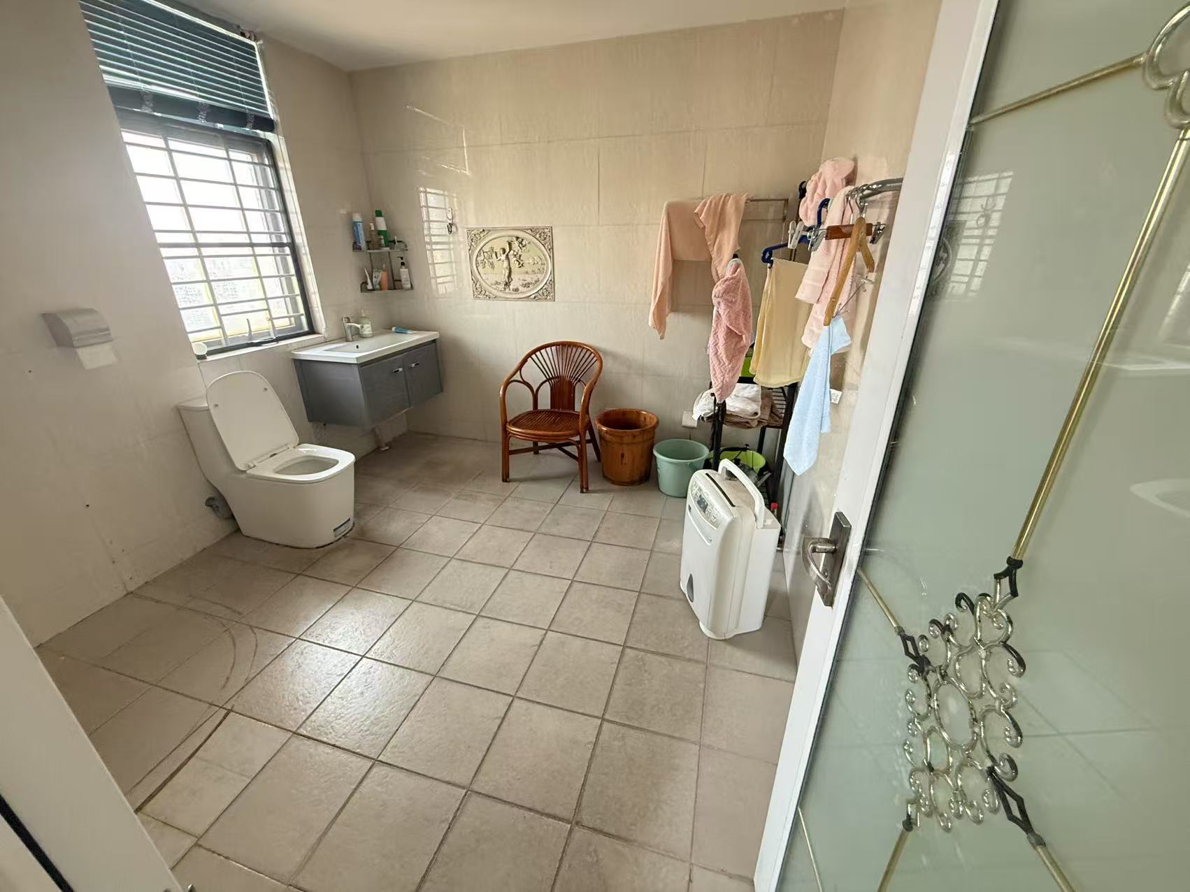 丽晶温泉海景花园一期(别名:丽晶维港、丽晶海景花园) 5室2厅2卫 315.0万 丽晶温泉海景花园一期(别名:丽晶维港、丽晶海景花园) 5室2厅2卫 315.0万室内图