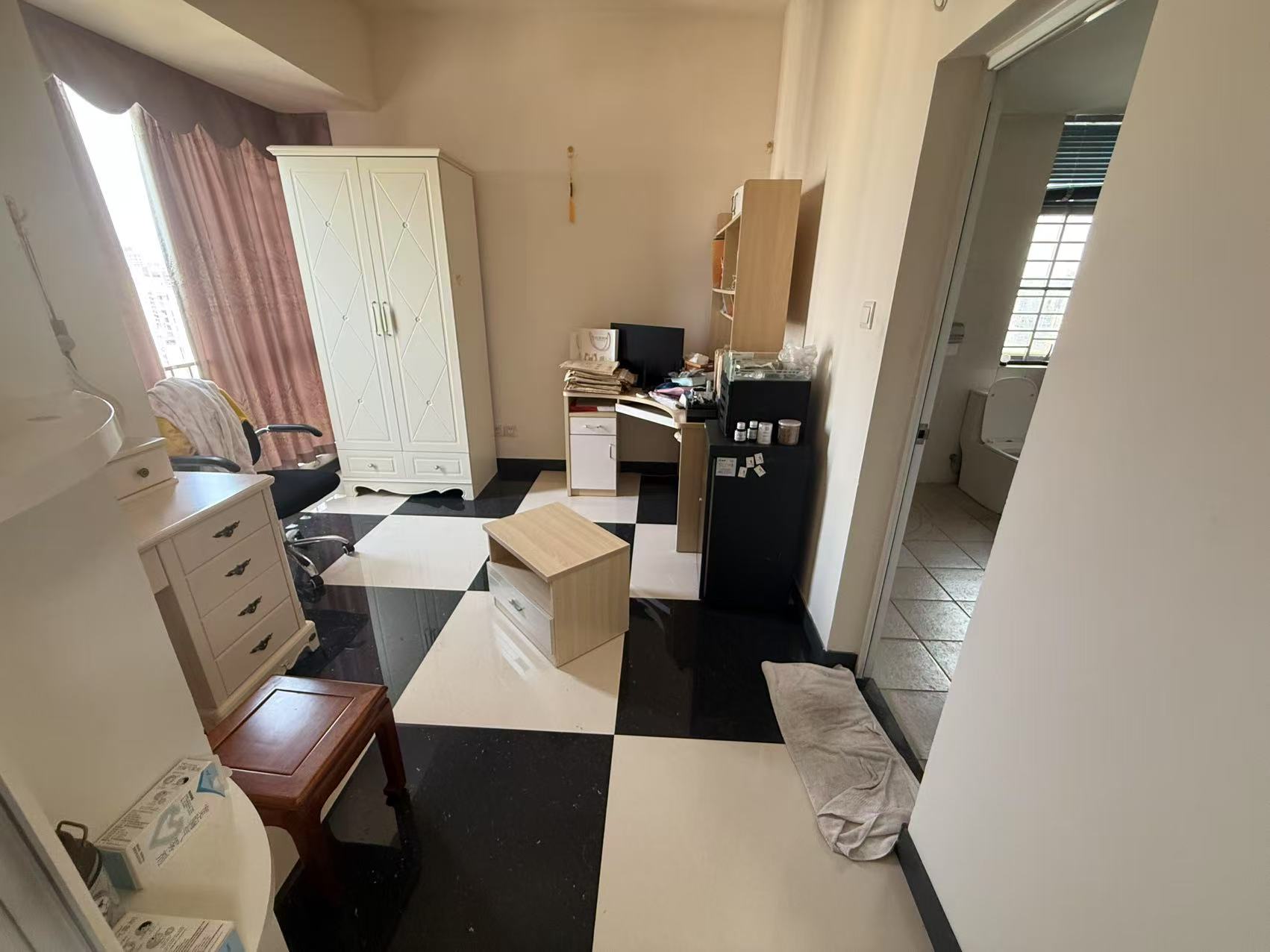 丽晶温泉海景花园一期(别名:丽晶维港、丽晶海景花园) 5室2厅2卫 315.0万 丽晶温泉海景花园一期(别名:丽晶维港、丽晶海景花园) 5室2厅2卫 315.0万室内图