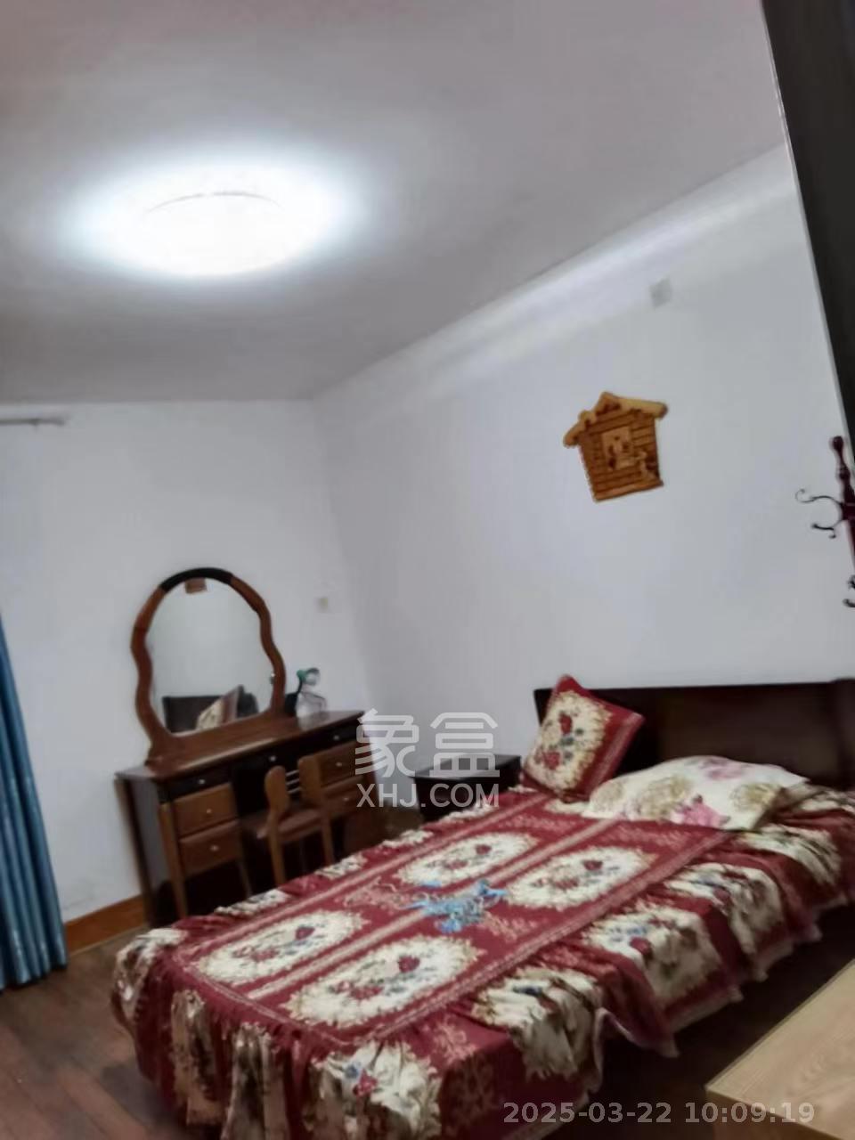 长沙市自来水公司住宅小区(白沙路119号) 2室1厅1卫 2400.0元/月 长沙市自来水公司住宅小区(白沙路119号) 2室1厅1卫 2400.0元/月室内图