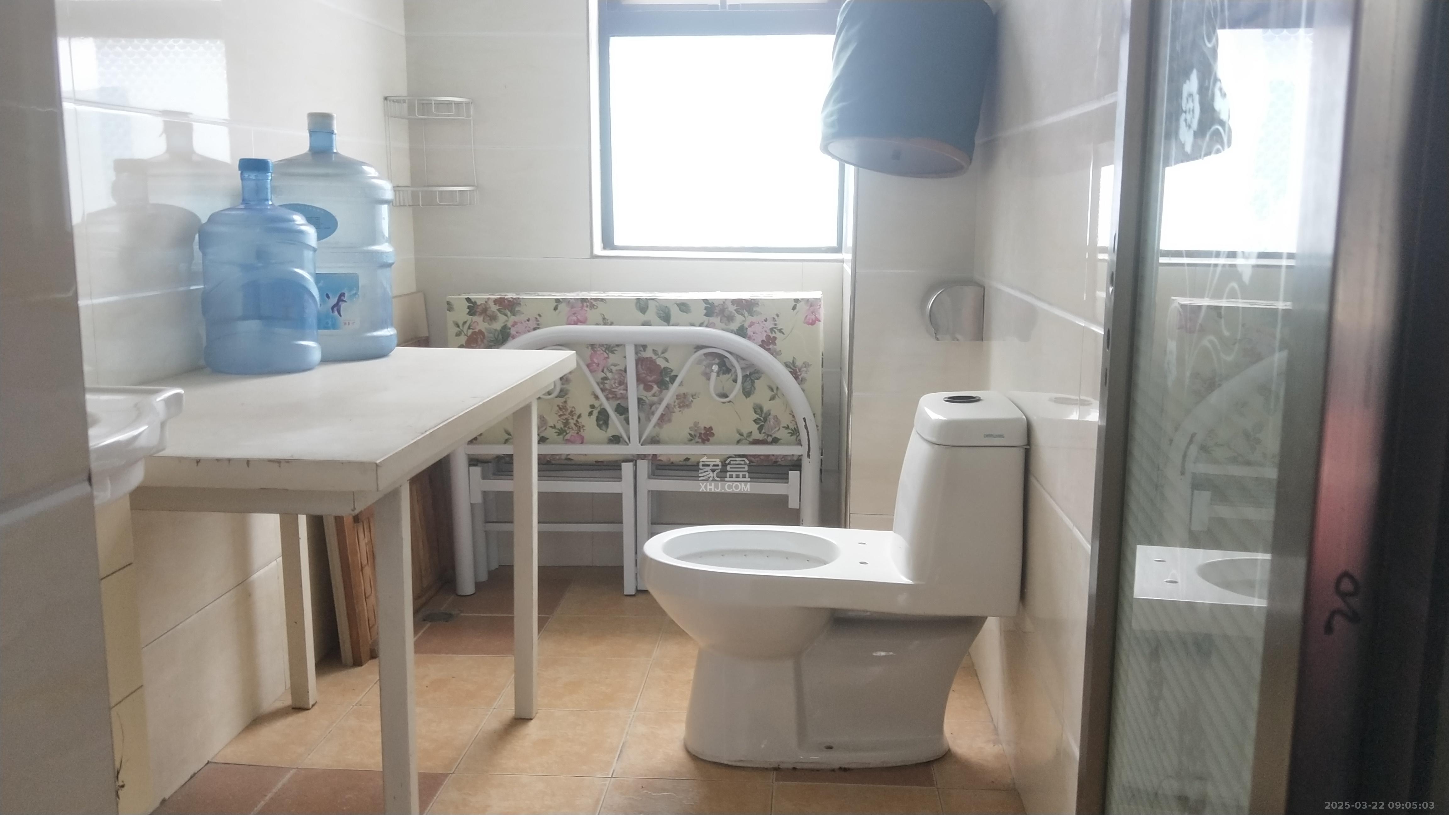 莱茵城 3室2厅1卫 2000.0元/月 莱茵城 3室2厅1卫 2000.0元/月室内图