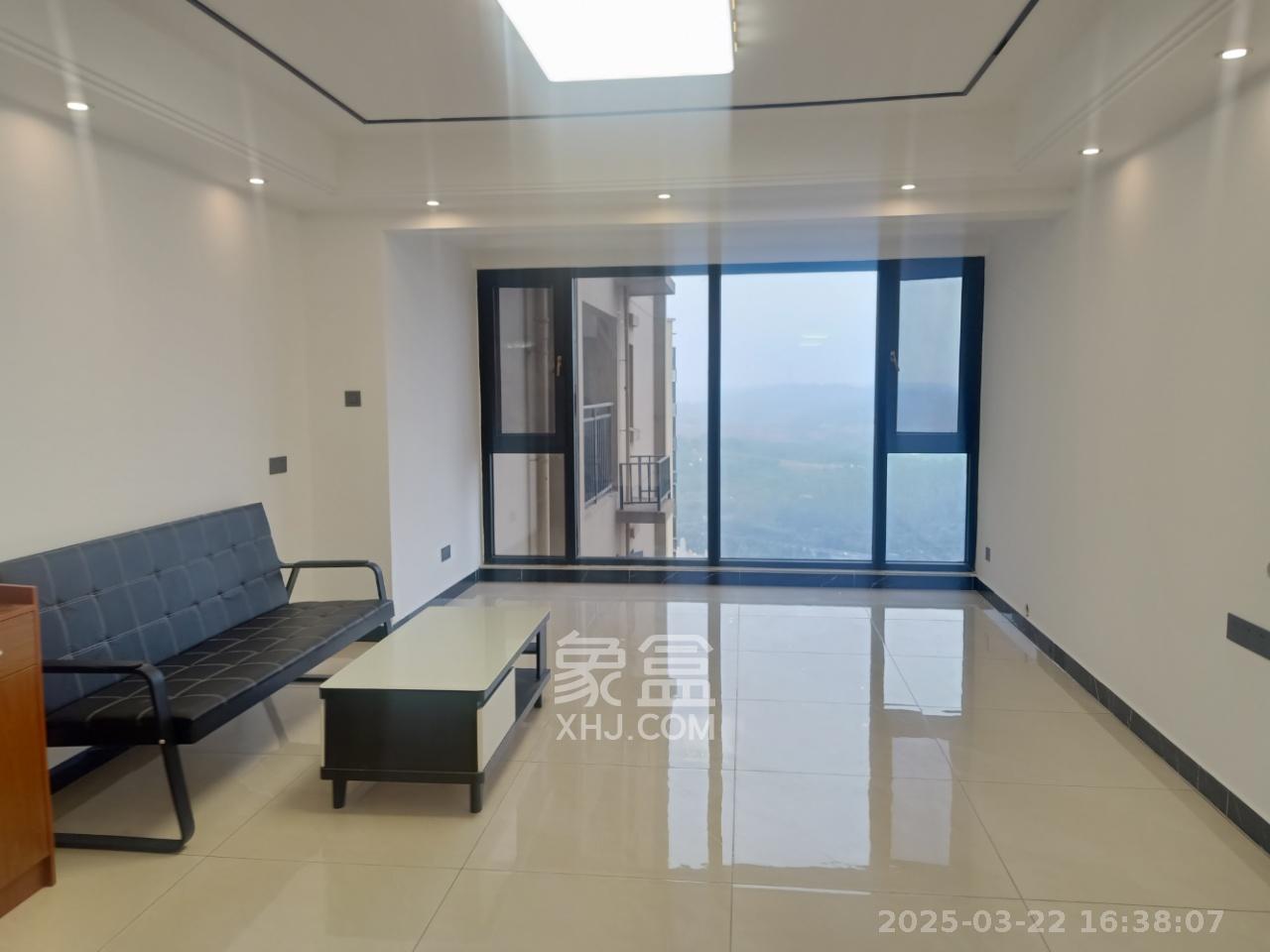 中建嘉和城  3室2厅2卫   2500.00元/月