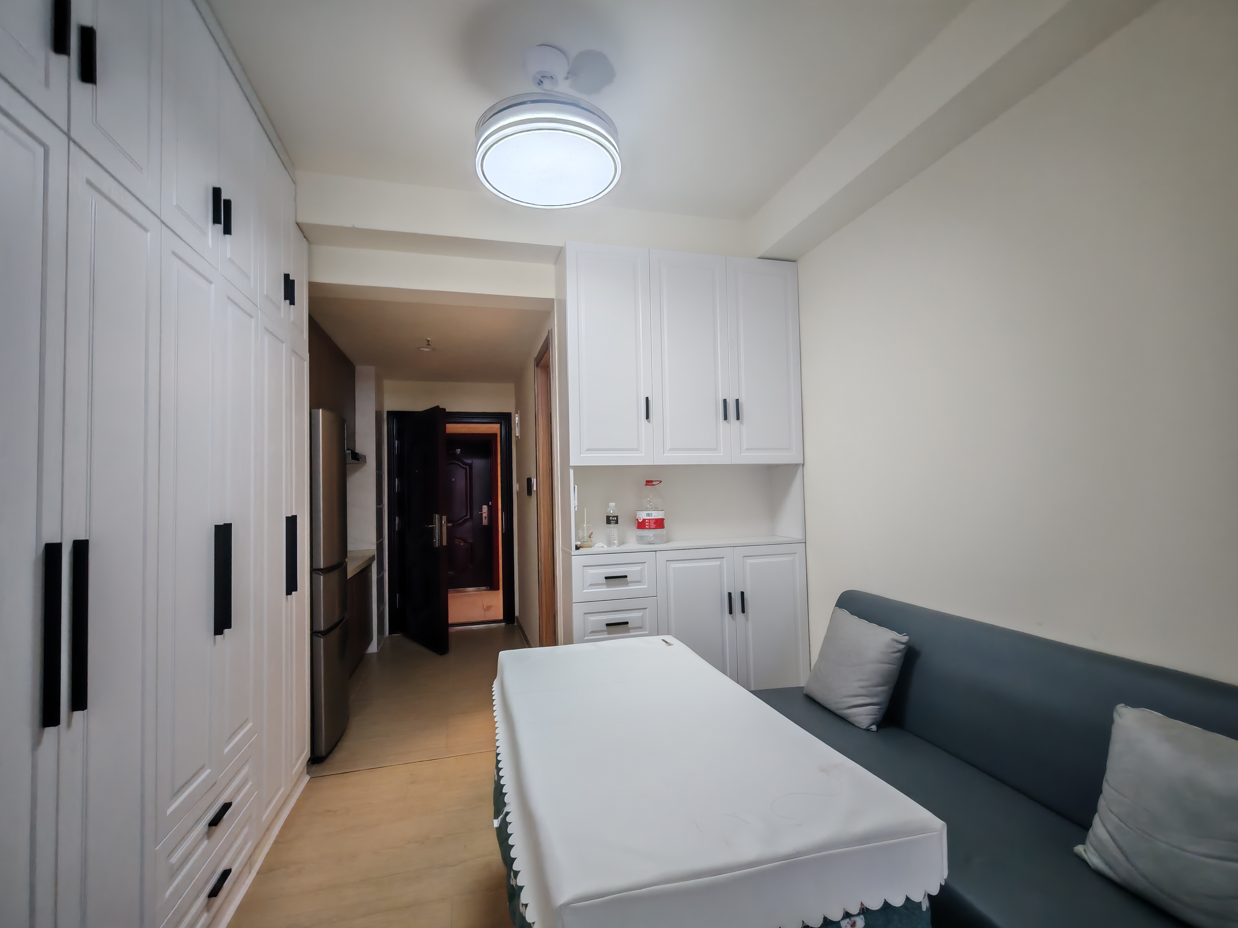 碧桂园翘楚棠 1室1厅1卫 17.8万 碧桂园翘楚棠 1室1厅1卫 17.8万客厅