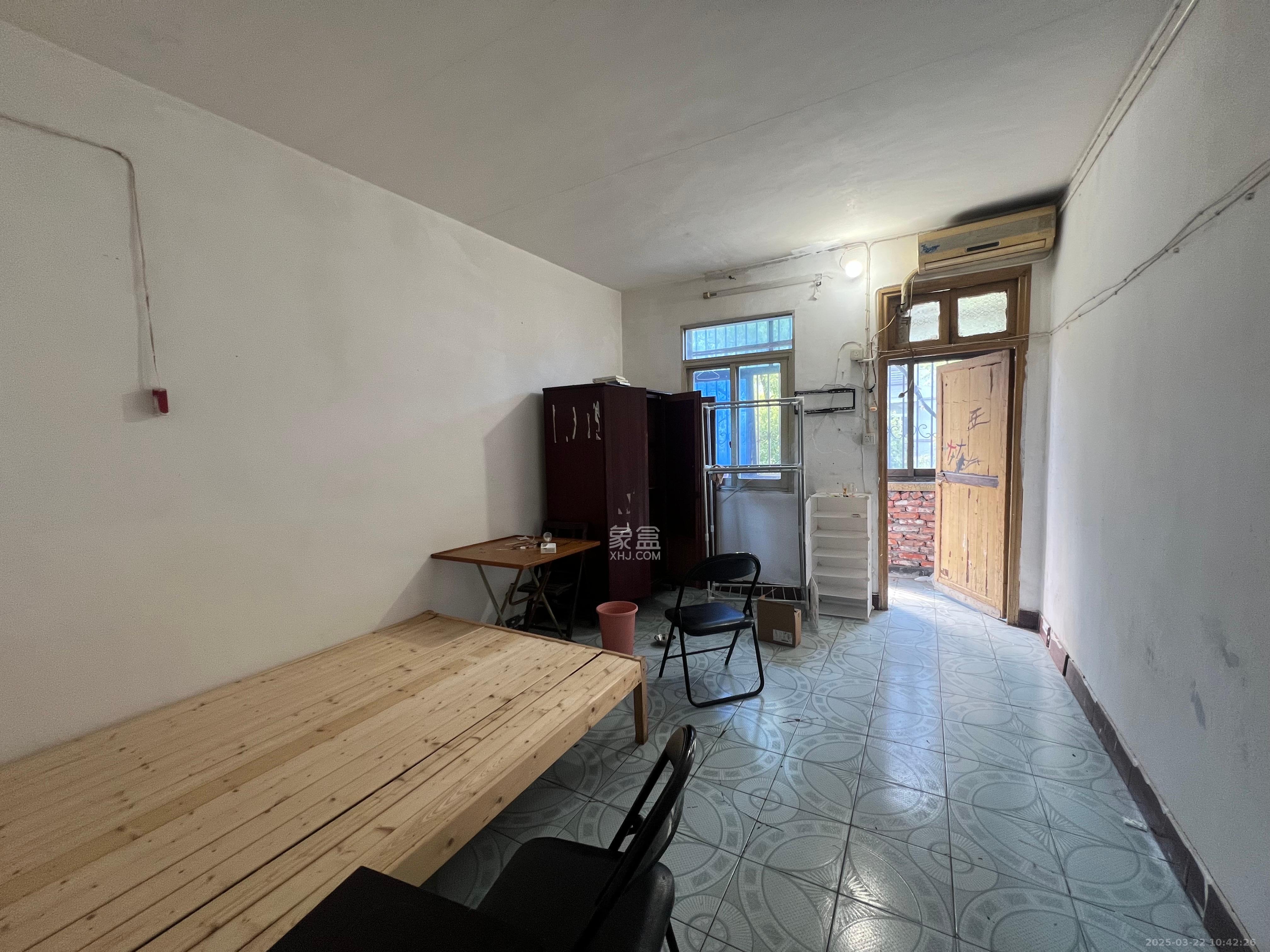 五一东村 1室1厅1卫 650.0元/月 五一东村 1室1厅1卫 650.0元/月室内图