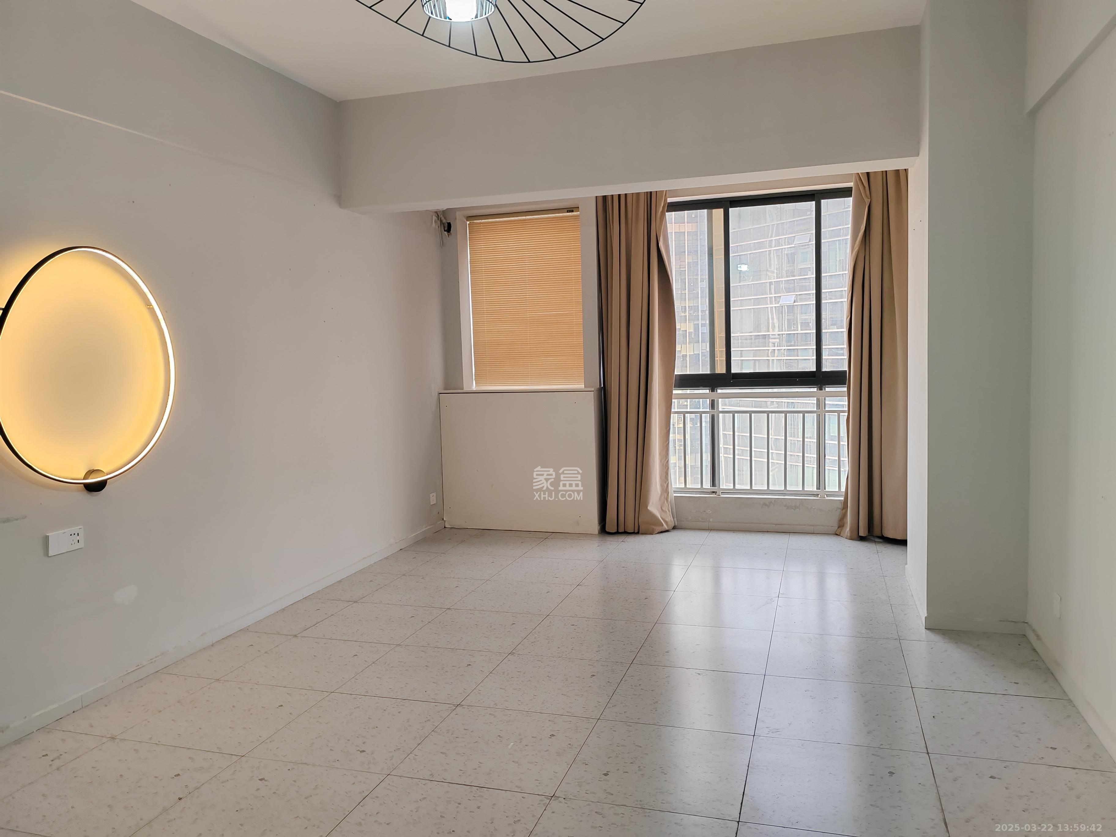 七彩丽都 1室1厅1卫 2000.0元/月 七彩丽都 1室1厅1卫 2000.0元/月室内图