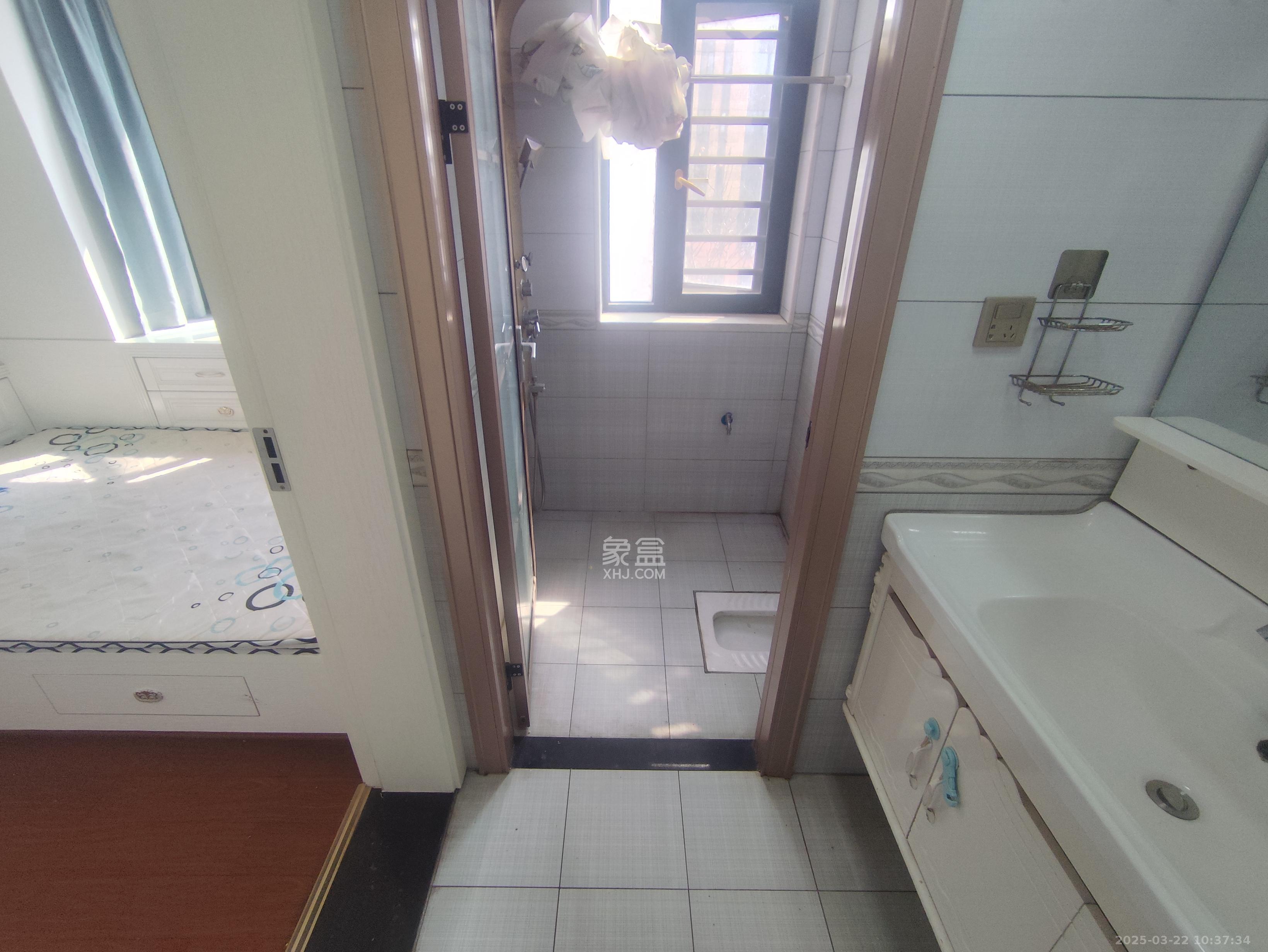 金轮星光名座 4室2厅2卫 3200.0元/月 金轮星光名座 4室2厅2卫 3200.0元/月室内图