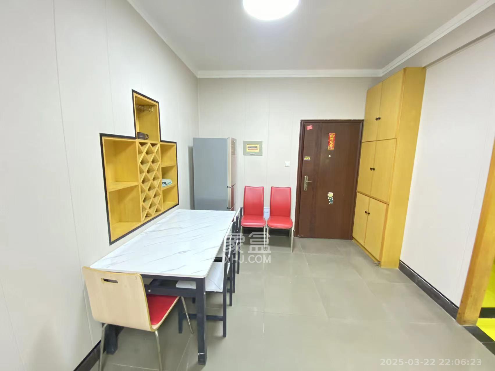 中远公馆 2室1厅1卫 2400.0元/月 中远公馆 2室1厅1卫 2400.0元/月室内图